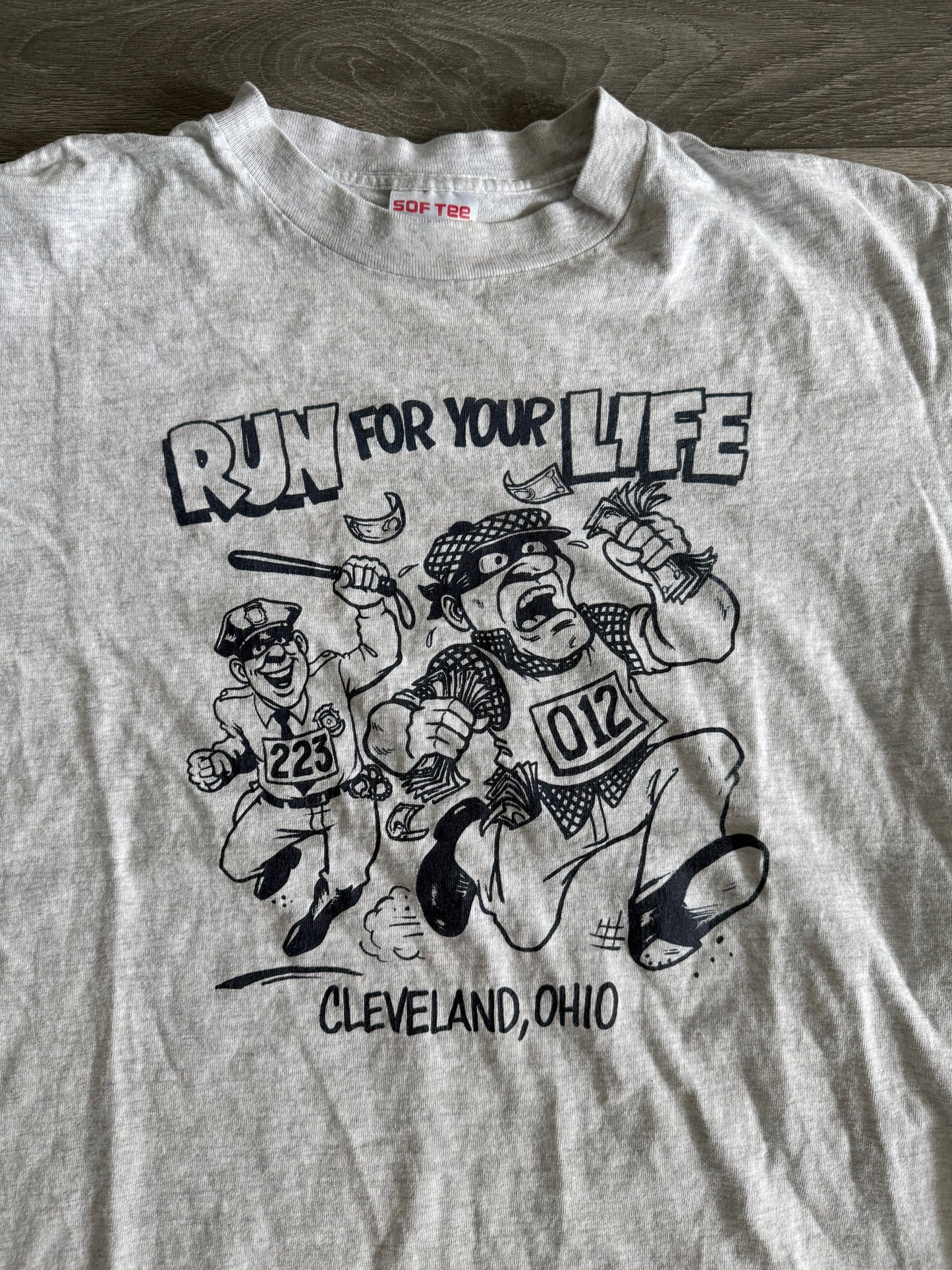 Vintage Run For Your Life Cleveland Crime T-Shirt- M