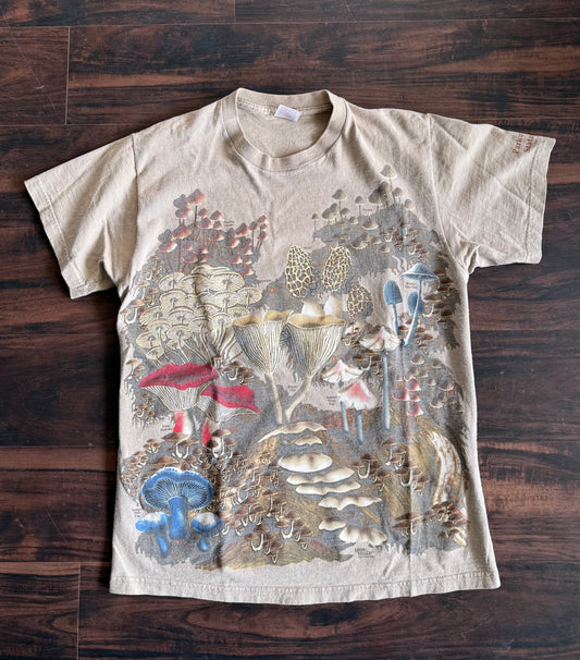 Vintage Mushrooms Parker Dam State Park T-Shirt- M