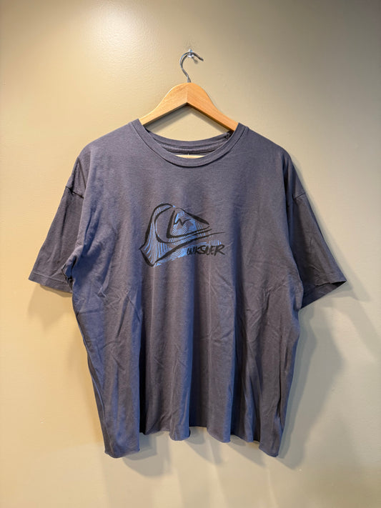 Vintage Quiksilver Dark Gray & Blue Cropped T-Shirt- L