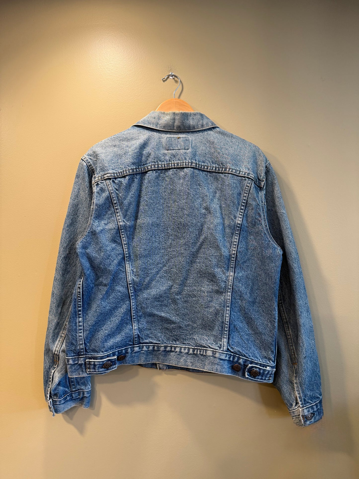 Vintage Levi’s Trucker Style Denim Jacket- S/M
