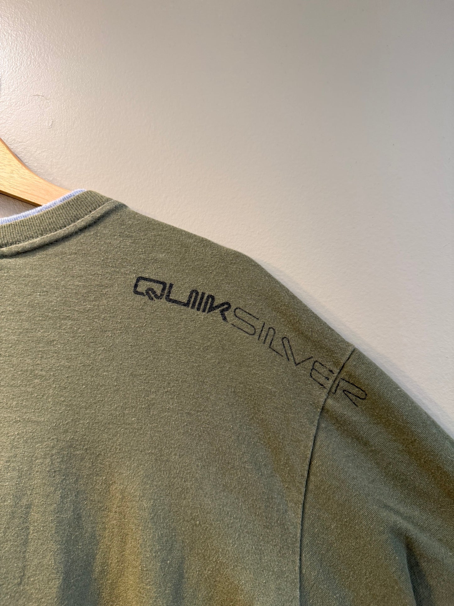 Vintage Quiksilver Surfwear Green Long Sleeve T-Shirt- S/M
