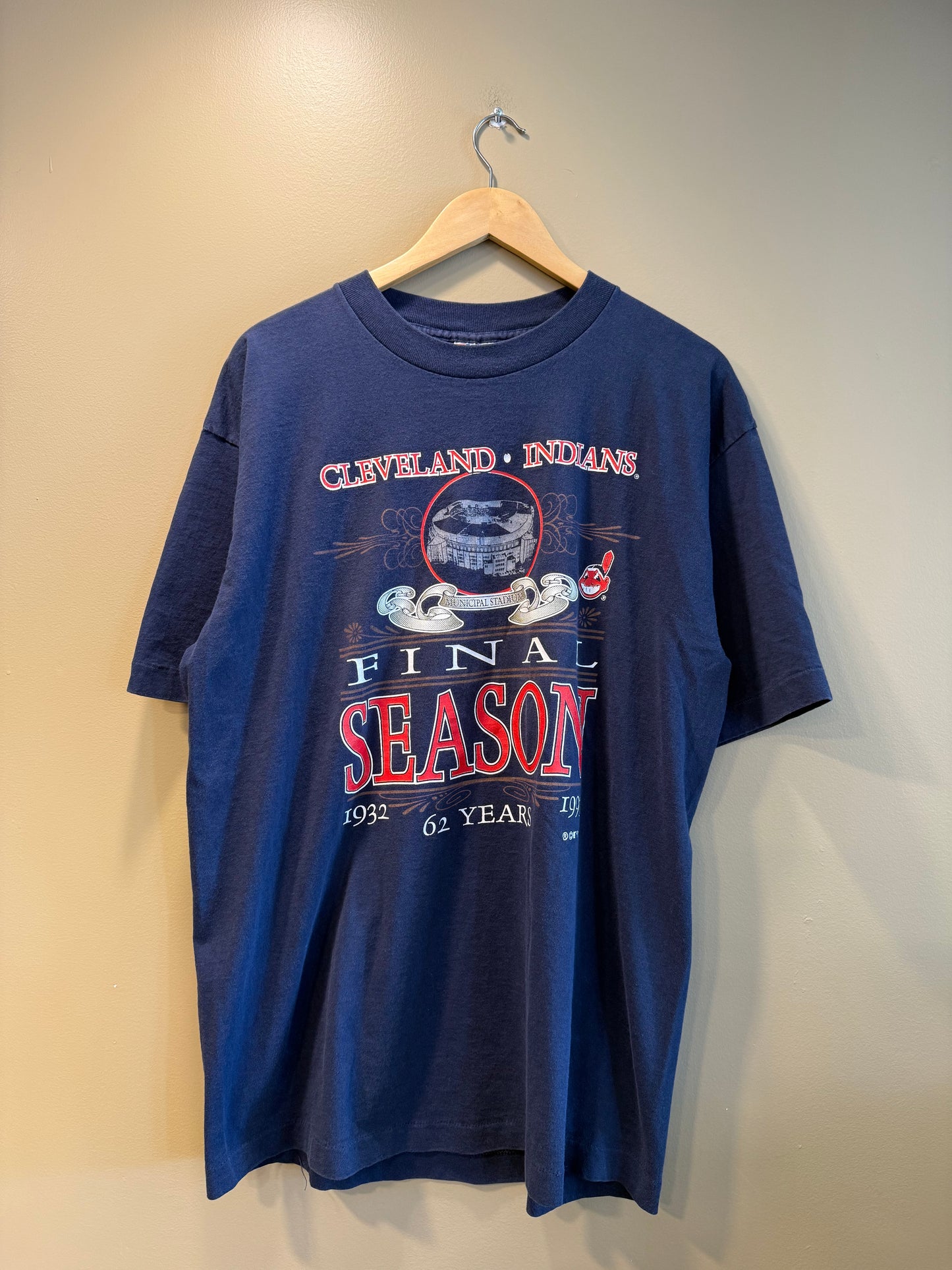Vintage Cleveland Indians Municipal Stadium Final Season T-Shirt- XL
