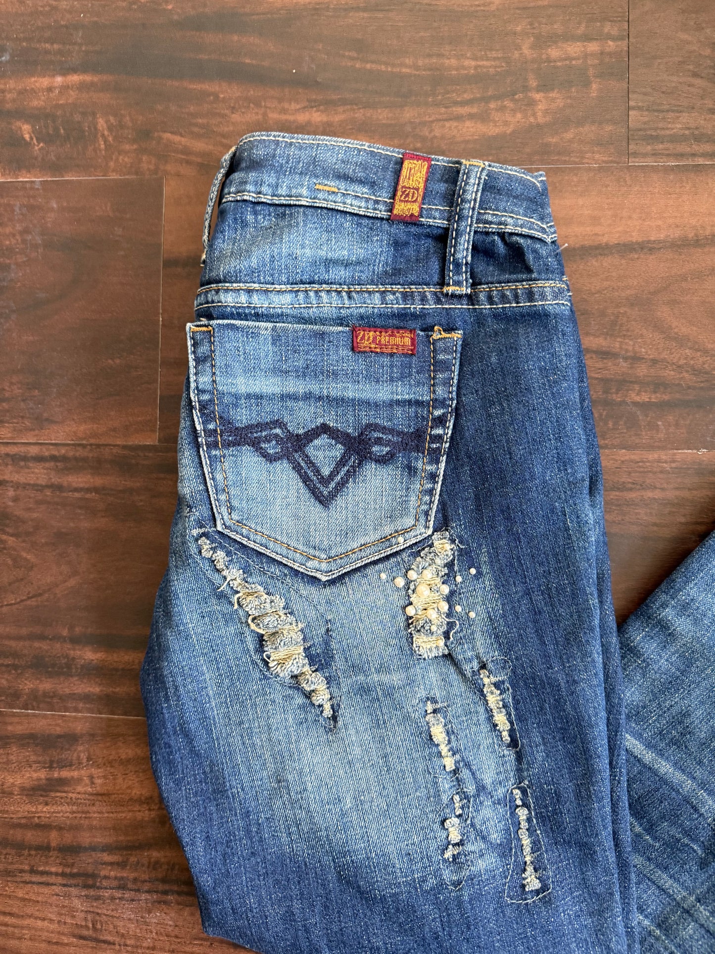 Vintage ZD Distressed Pearl Embellished Denim Jeans- 28x32