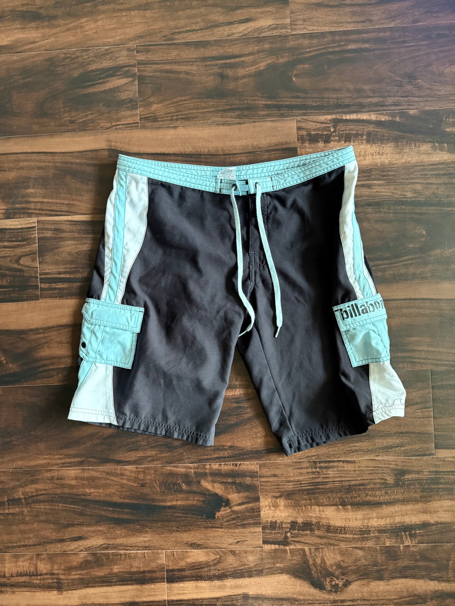 Vintage Billabong Black & Blue Board Shorts- 32
