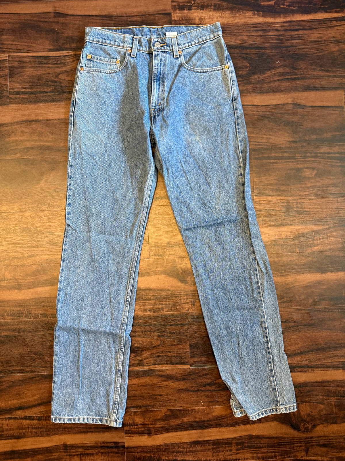 Vintage Levi’s 505 Straight Fit Jeans- 31x33