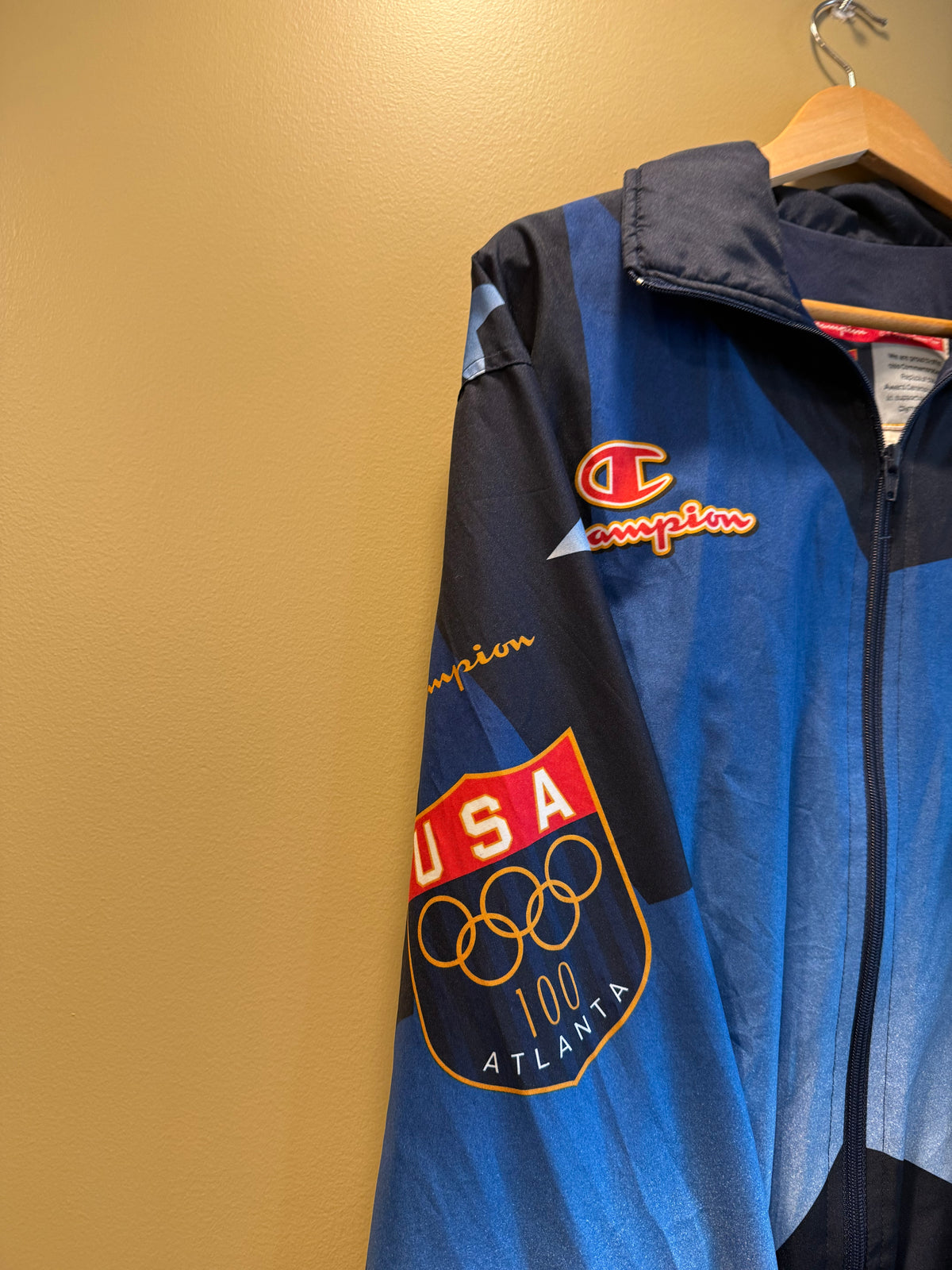 Vintage 1996 Atlanta Olympics Champion Windbreaker Jacket- M