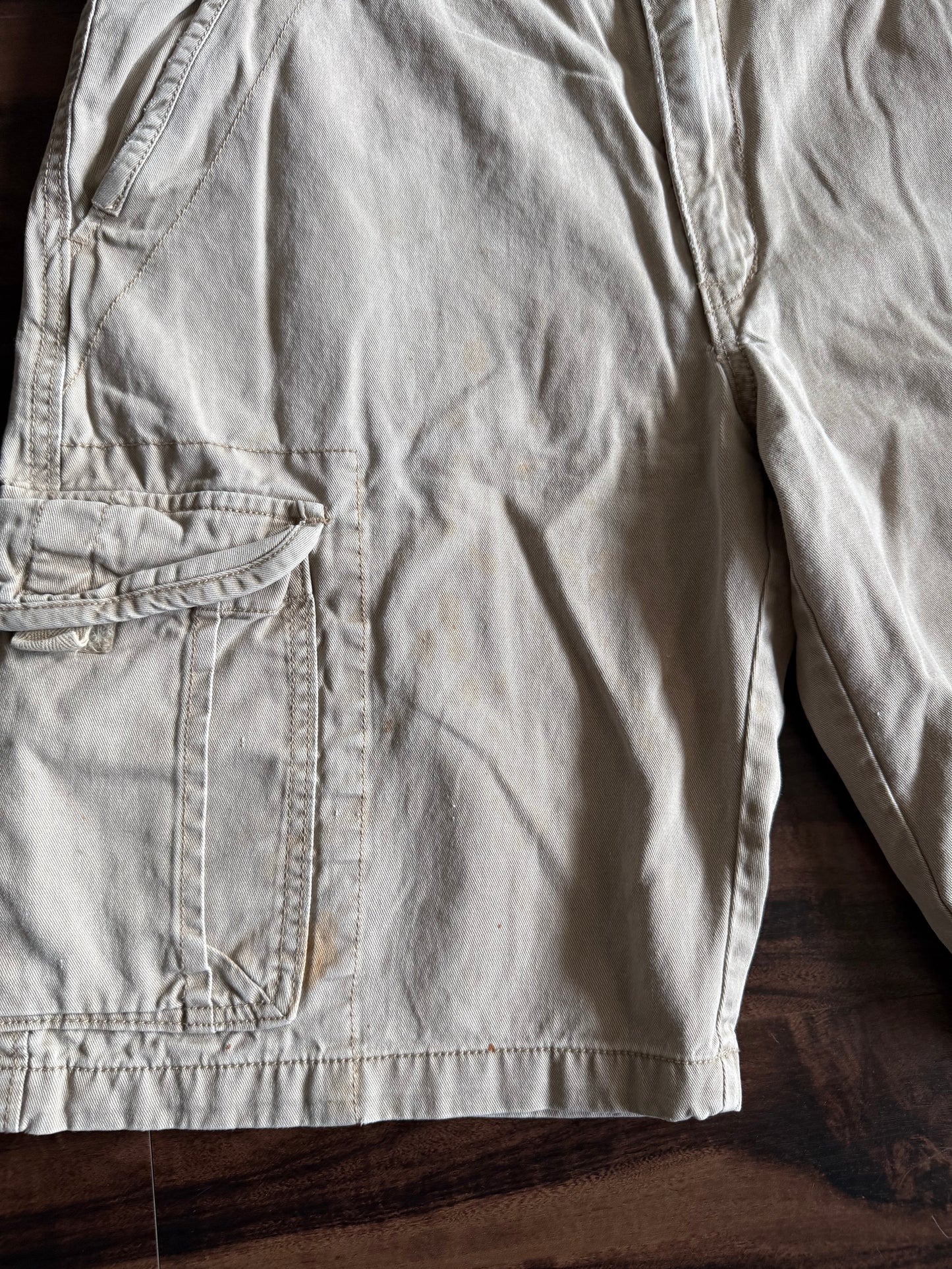 Vintage Union Bay Tan Distressed Cargo Shorts- 34