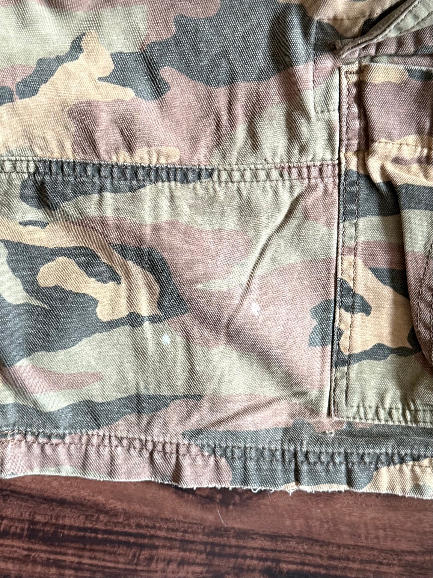Vintage Levi’s Camouflage Cargo Shorts- 38