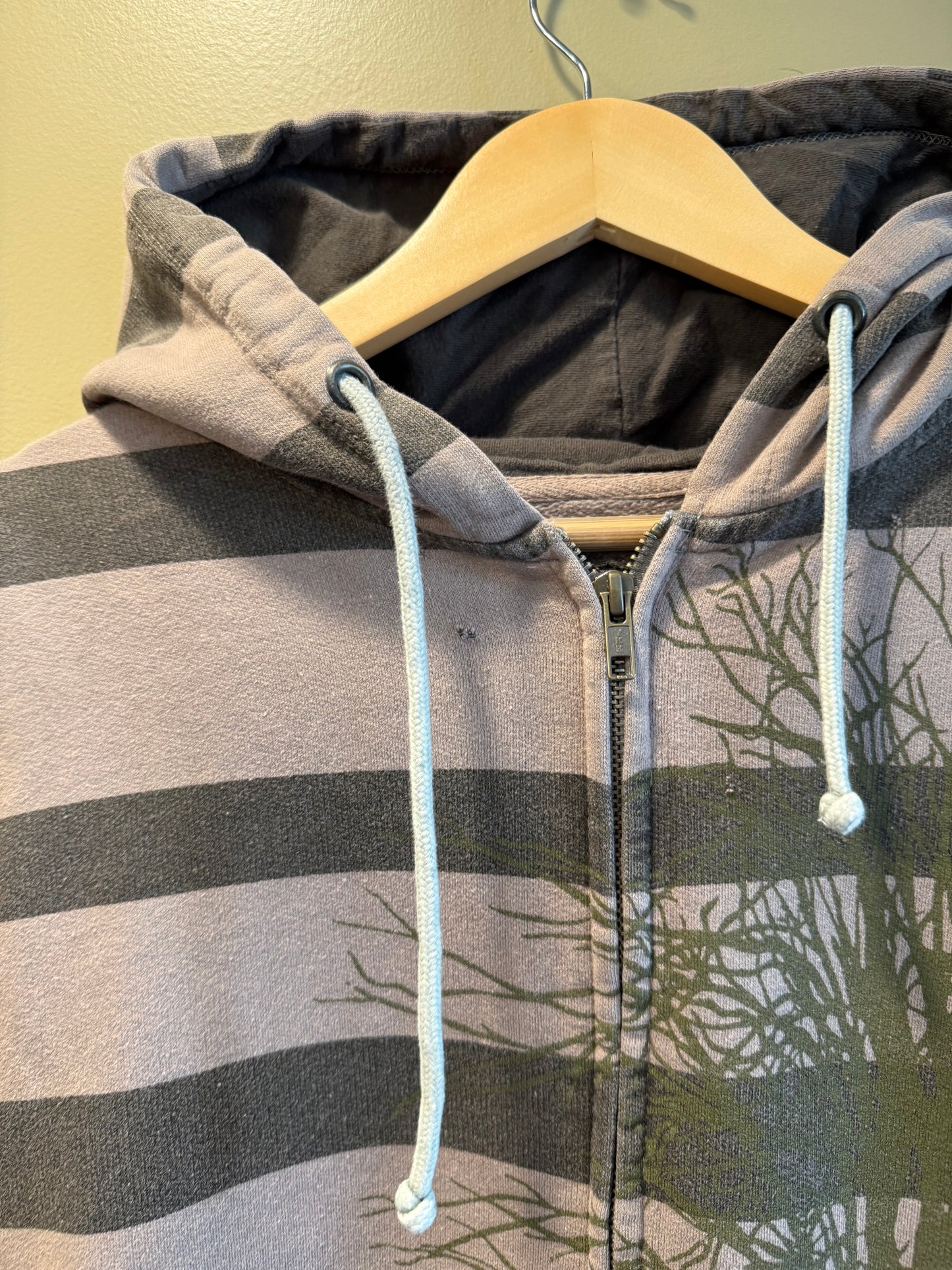Vintage Y2K Red Snap Tree Striped Zip-Up Hoodie Sweatshirt- M