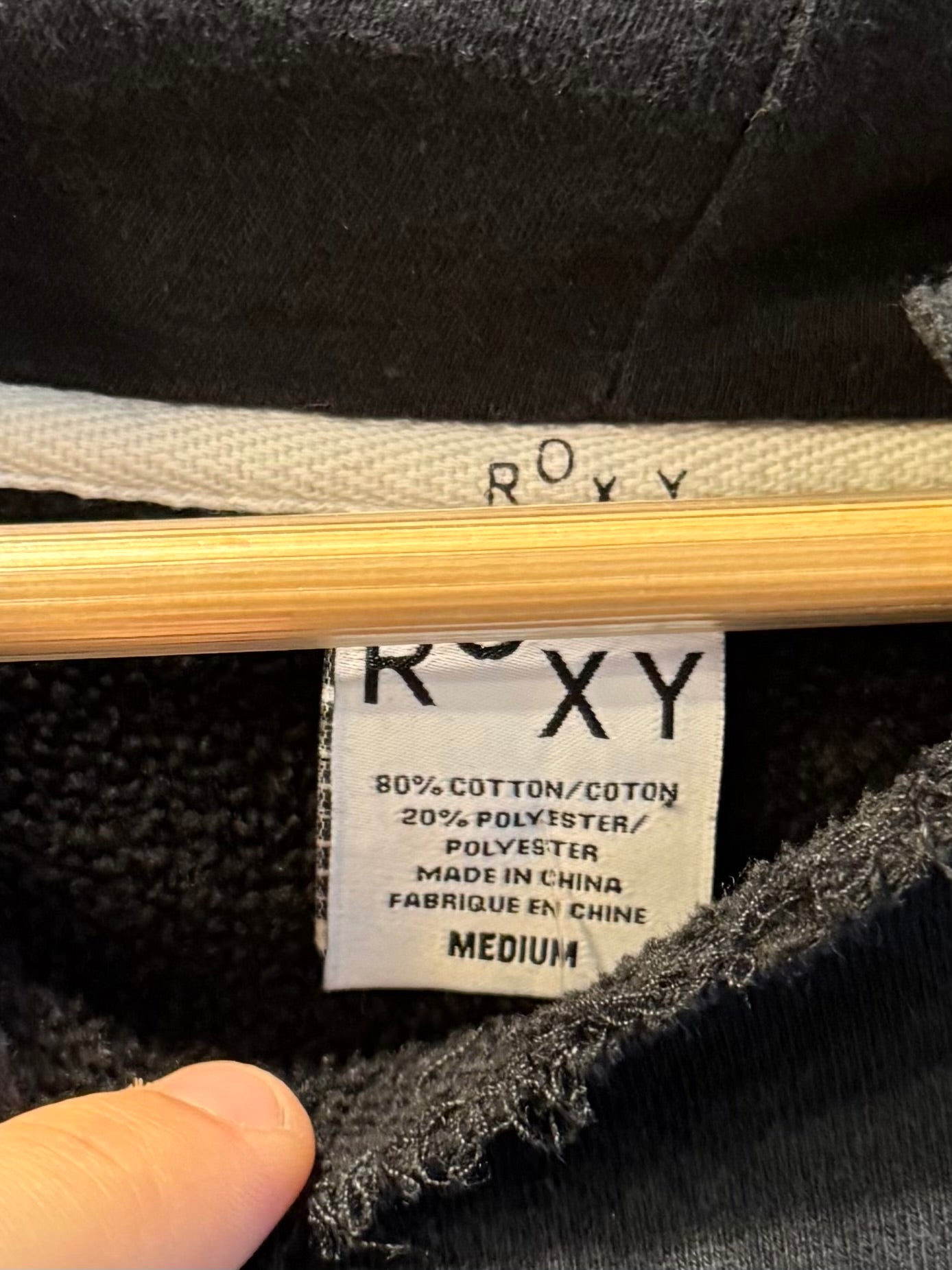 Vintage Roxy Surfwear Women’s Hoodie Sweatshirt- M