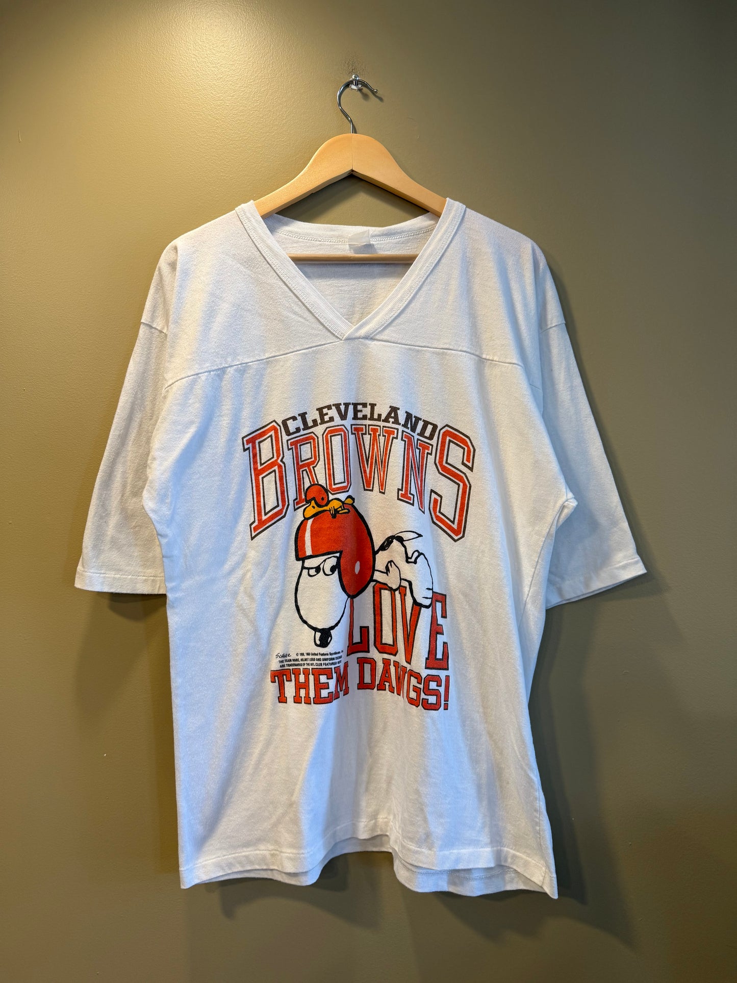Vintage Cleveland Browns Snoopy Peanuts Jersey T-Shirt- L