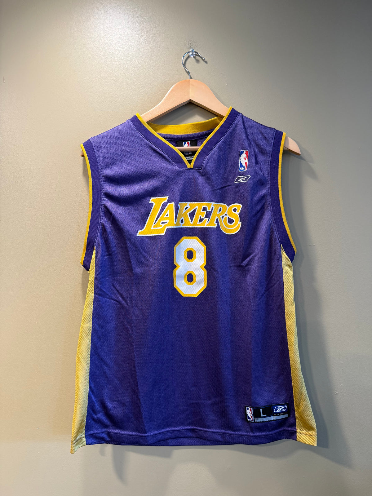 Vintage Kobe Bryant Los Angeles Lakers Purple Jersey- S
