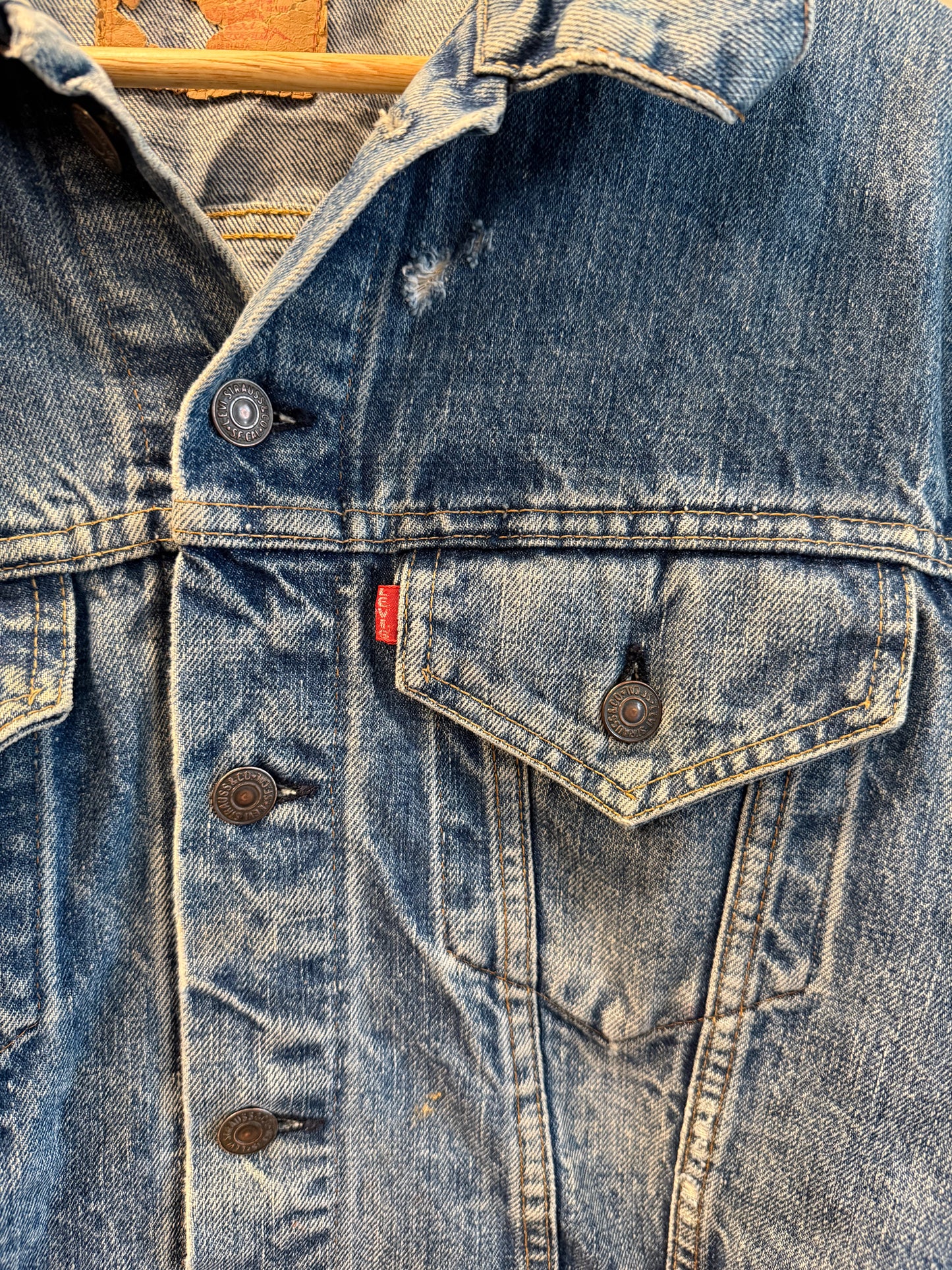 Vintage Levi’s Trucker Style Sun Faded Denim Jacket- S