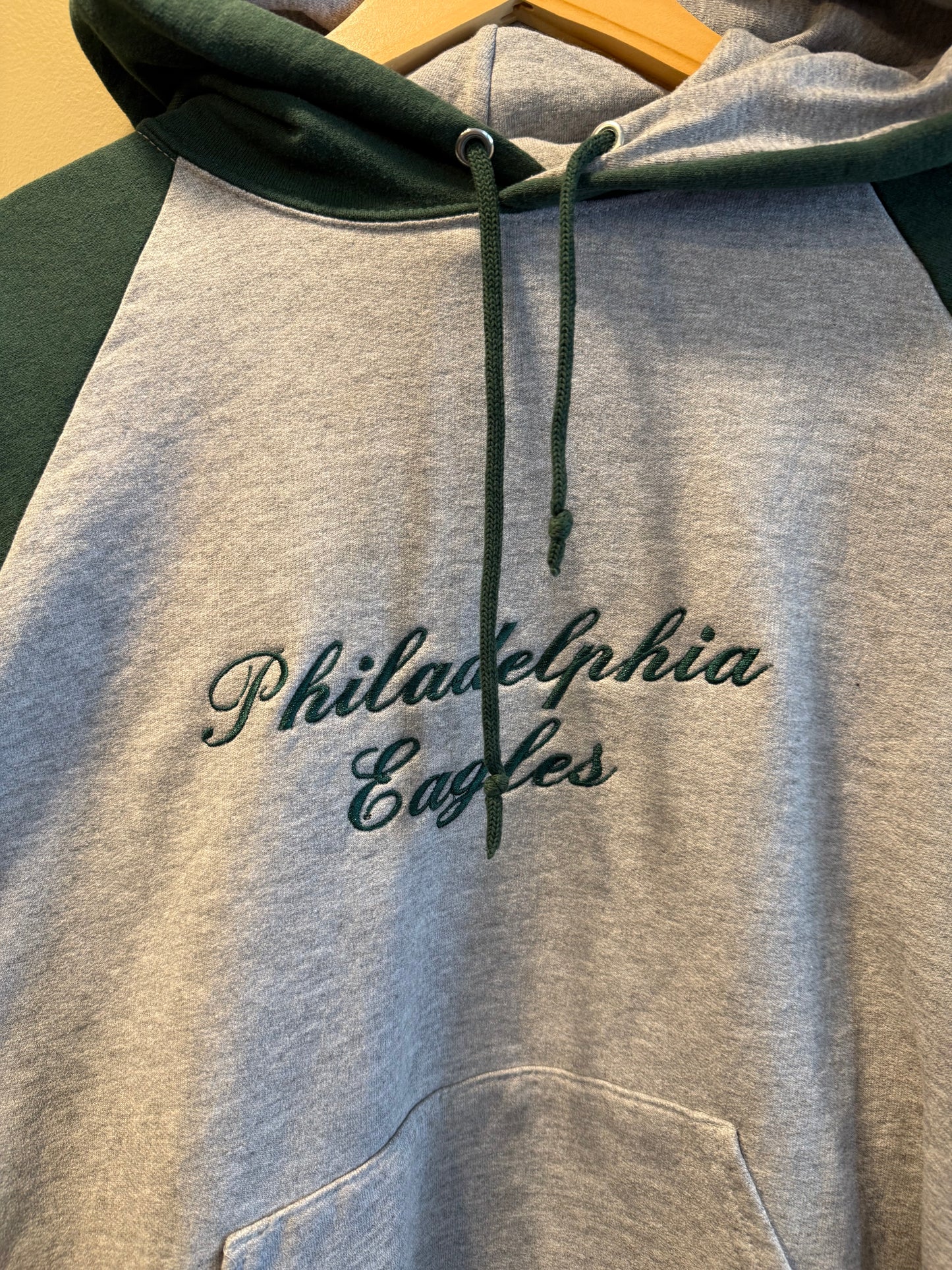 Philadelphia Eagles Gray & Green Hoodie Sweatshirt- M