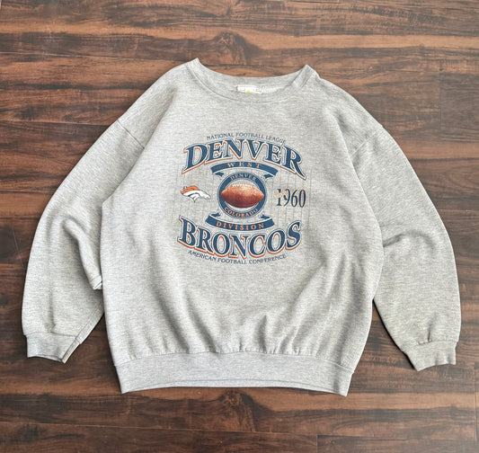 Vintage Denver Broncos NFL Gray Crewneck Sweatshirt- L