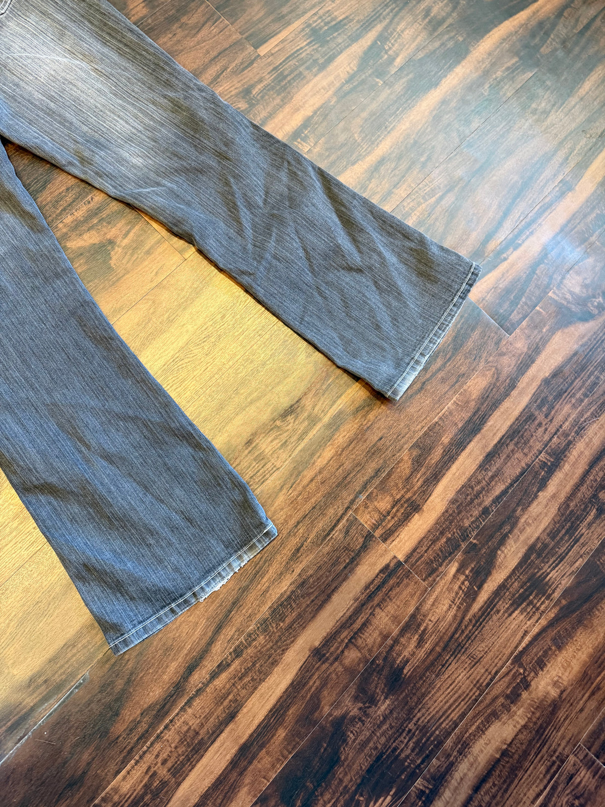 Vintage Lady ENYCE Black Flared Low Rise Jeans- 32x32