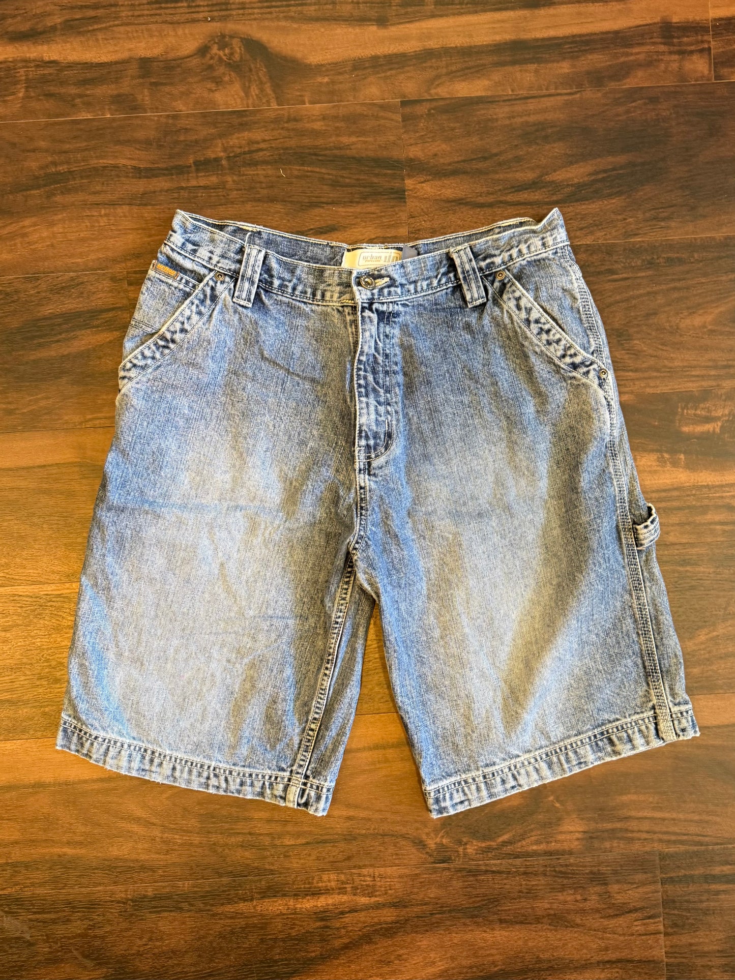 Vintage Urban Up Light Wash Denim Jean Shorts- 32