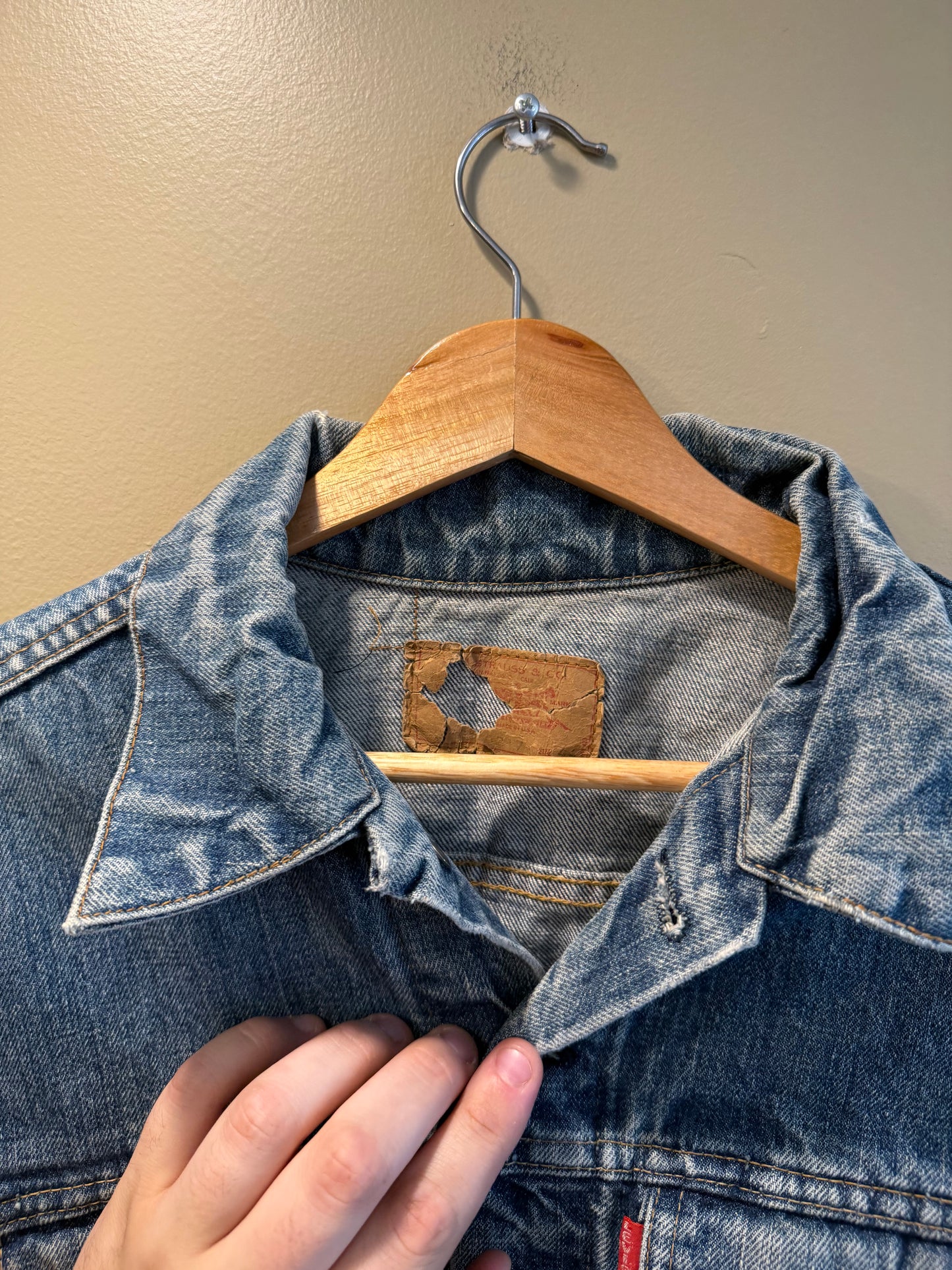 Vintage Levi’s Trucker Style Sun Faded Denim Jacket- S