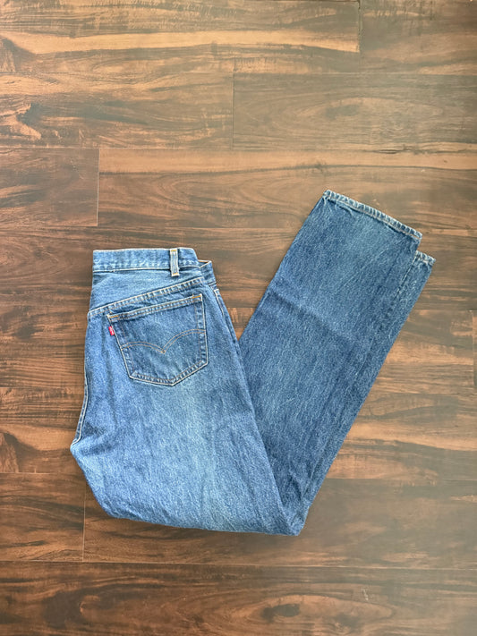 Vintage Levi’s Straight Fit Denim Jeans- 34x33