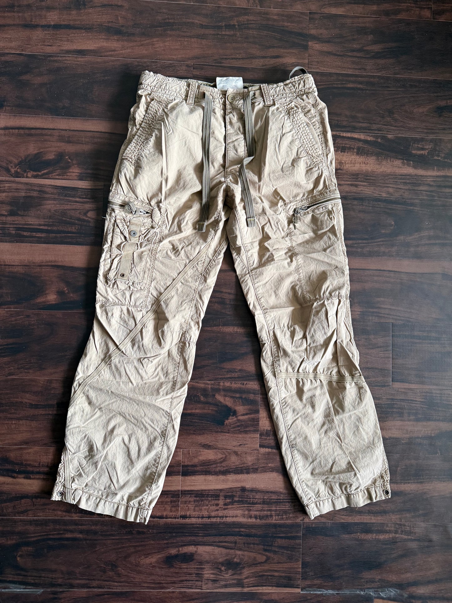 Vintage Y2K Gap Parachute Nylon Cargo Pants- 32x32