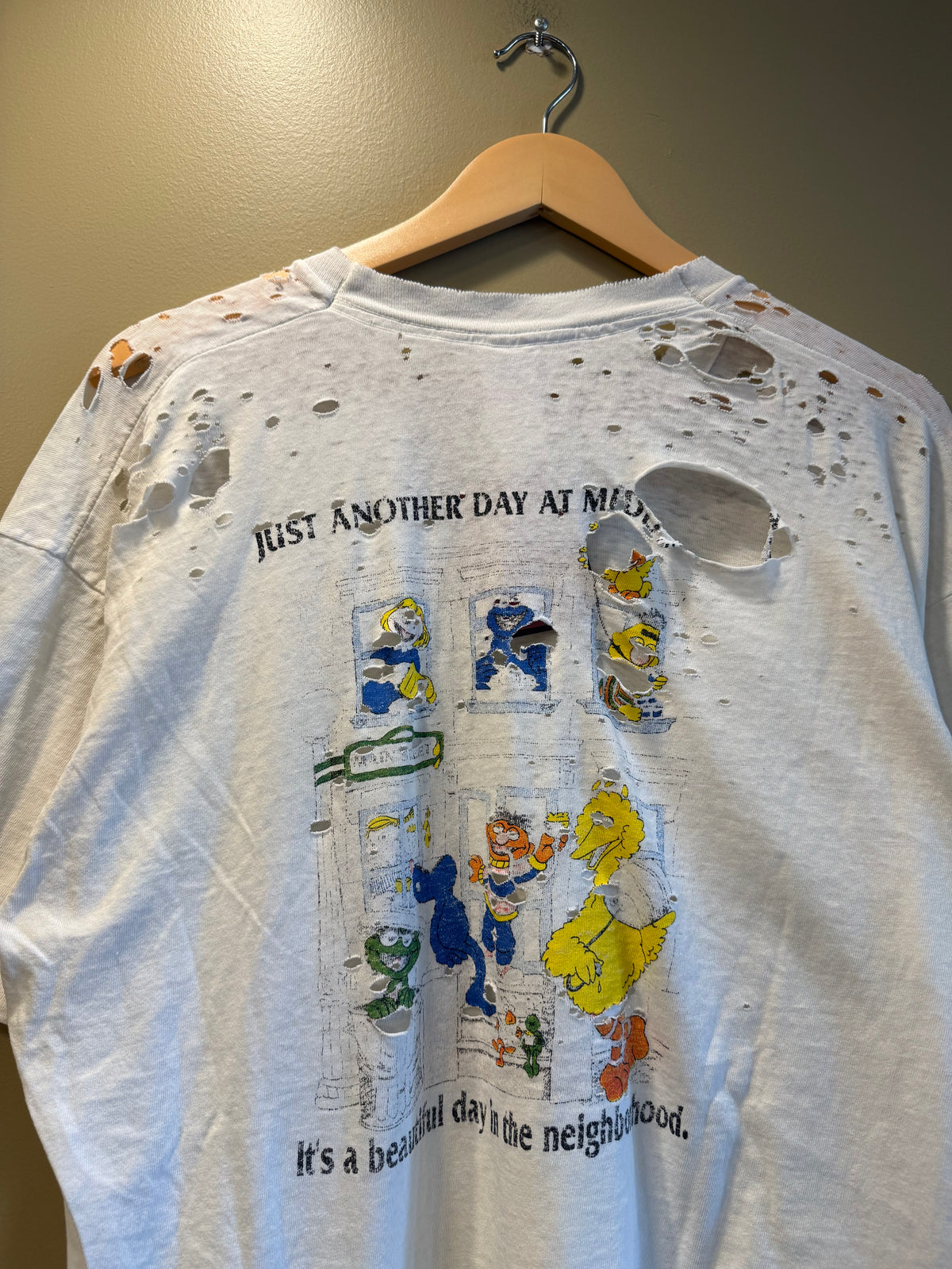 Vintage Sesame Street Heavily Distressed Parody T-Shirt- XL