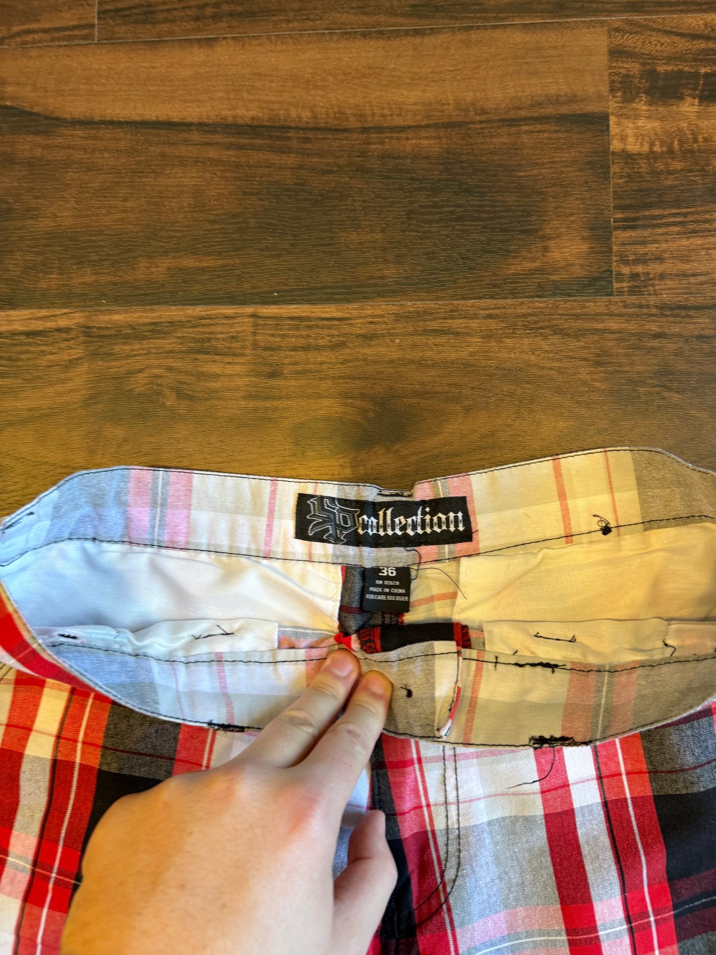 Vintage South Pole Collection Red Plaid Shorts- 34