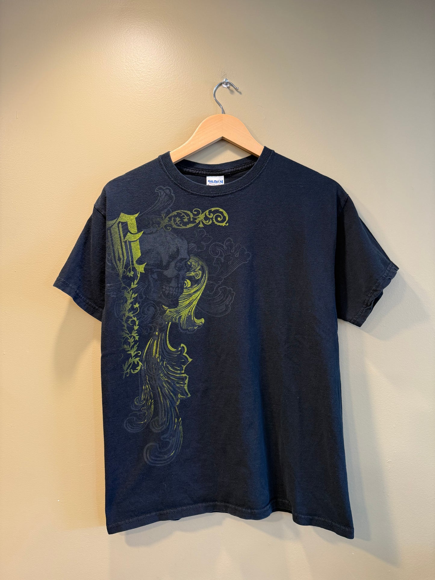 Vintage Y2K Black Skull T-Shirt- M