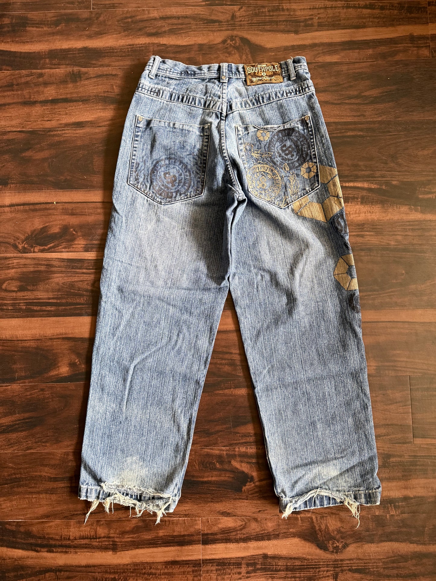 Vintage Y2K South Pole Graphic Print Baggy Light Wash Denim Jeans- 32x32