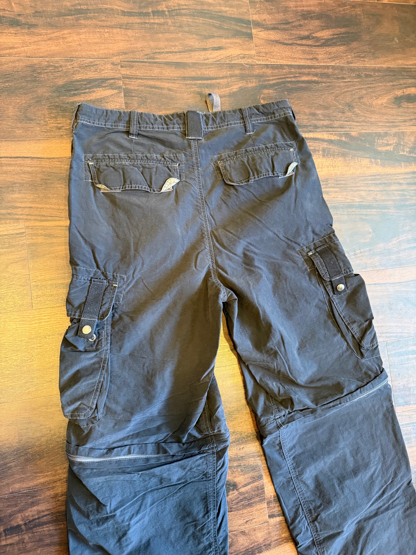 Vintage No Boundaries Black Zipper Cargo Shorts Pants- 34x34