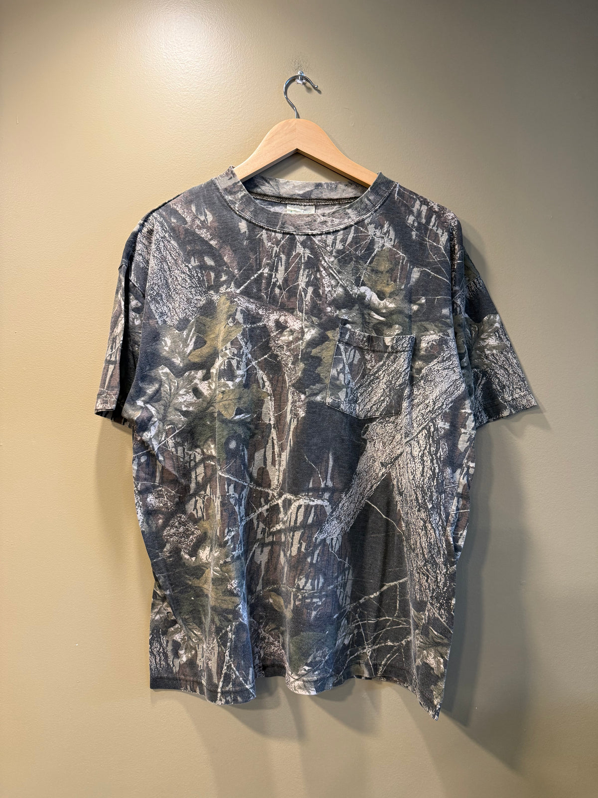 Vintage Mossy Oak Tree Camo Classics Pocket T-Shirt- XL