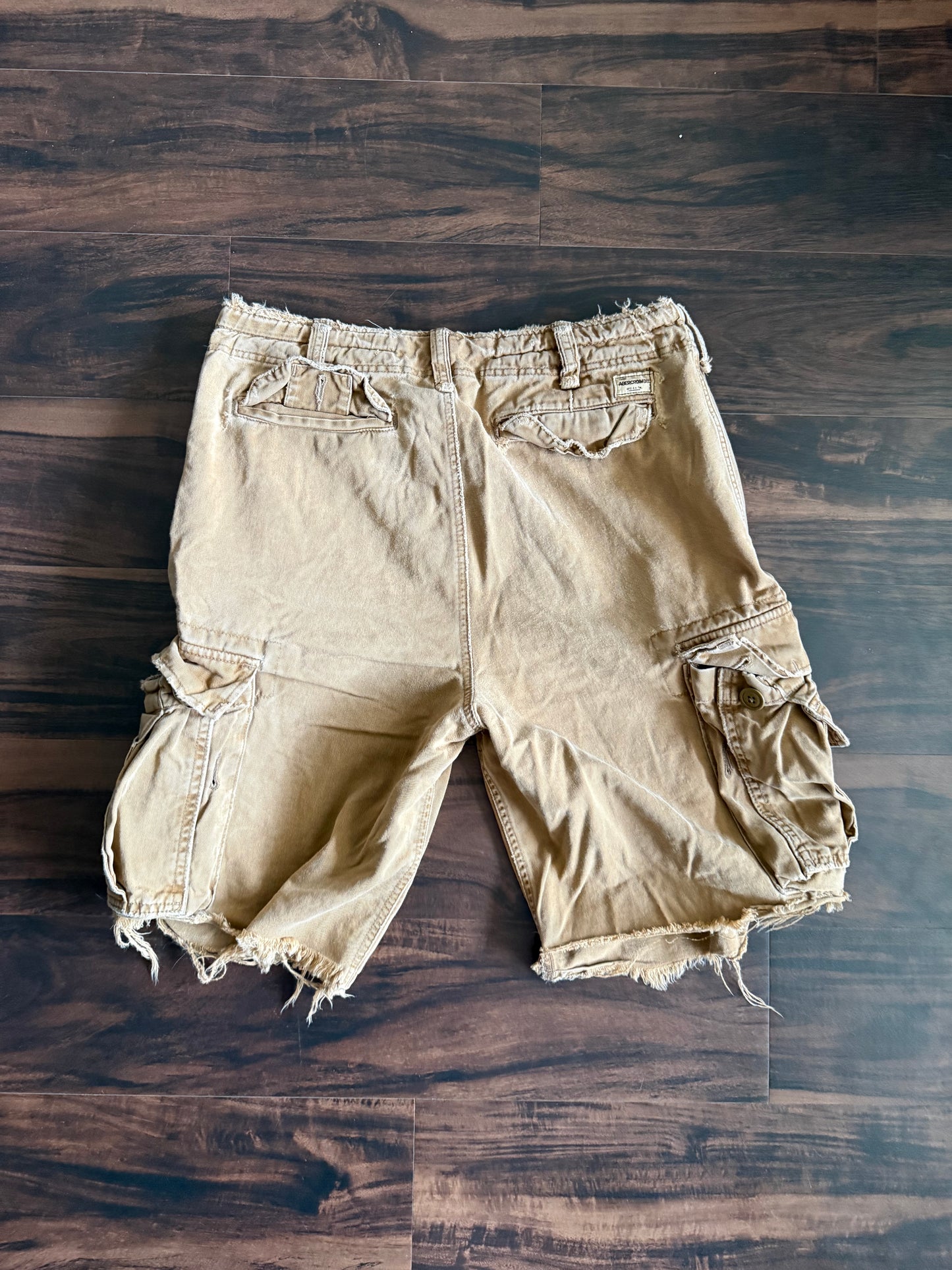 Vintage Y2K Abercrombie & Fitch Brown Distressed Baggy Fit Cargo Shorts- 34