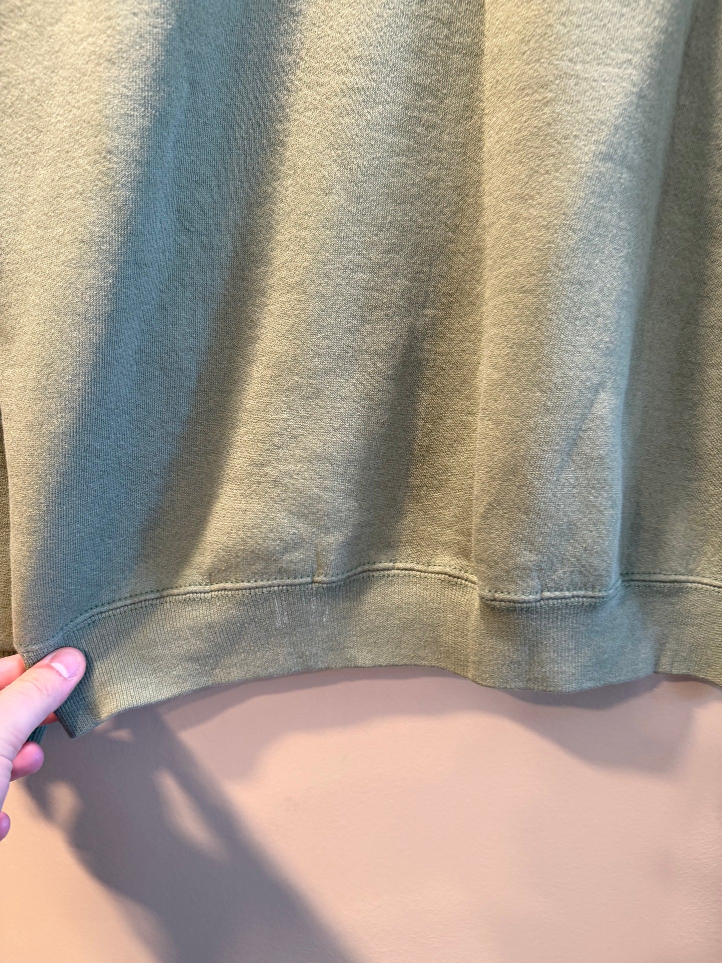Vintage Deer Bowhunting Green Nature Crewneck Sweatshirt- XL