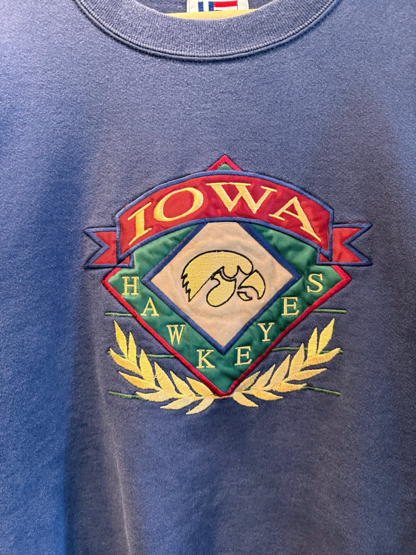 Vintage University of Iowa Hawkeyes Embroidered Sweatshirt- L