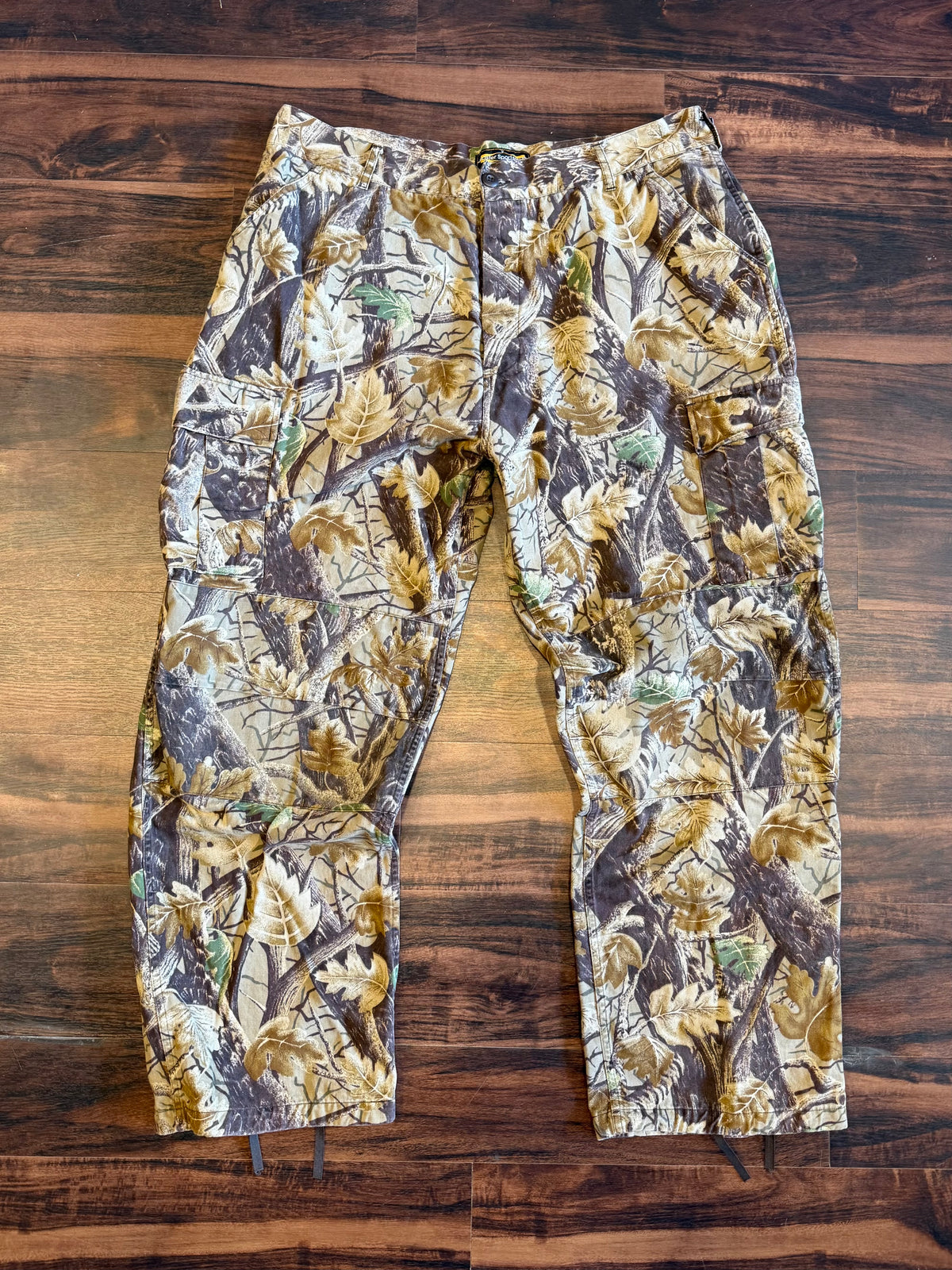 Vintage Master Sportsman Camo Cargo Pants- 38x32