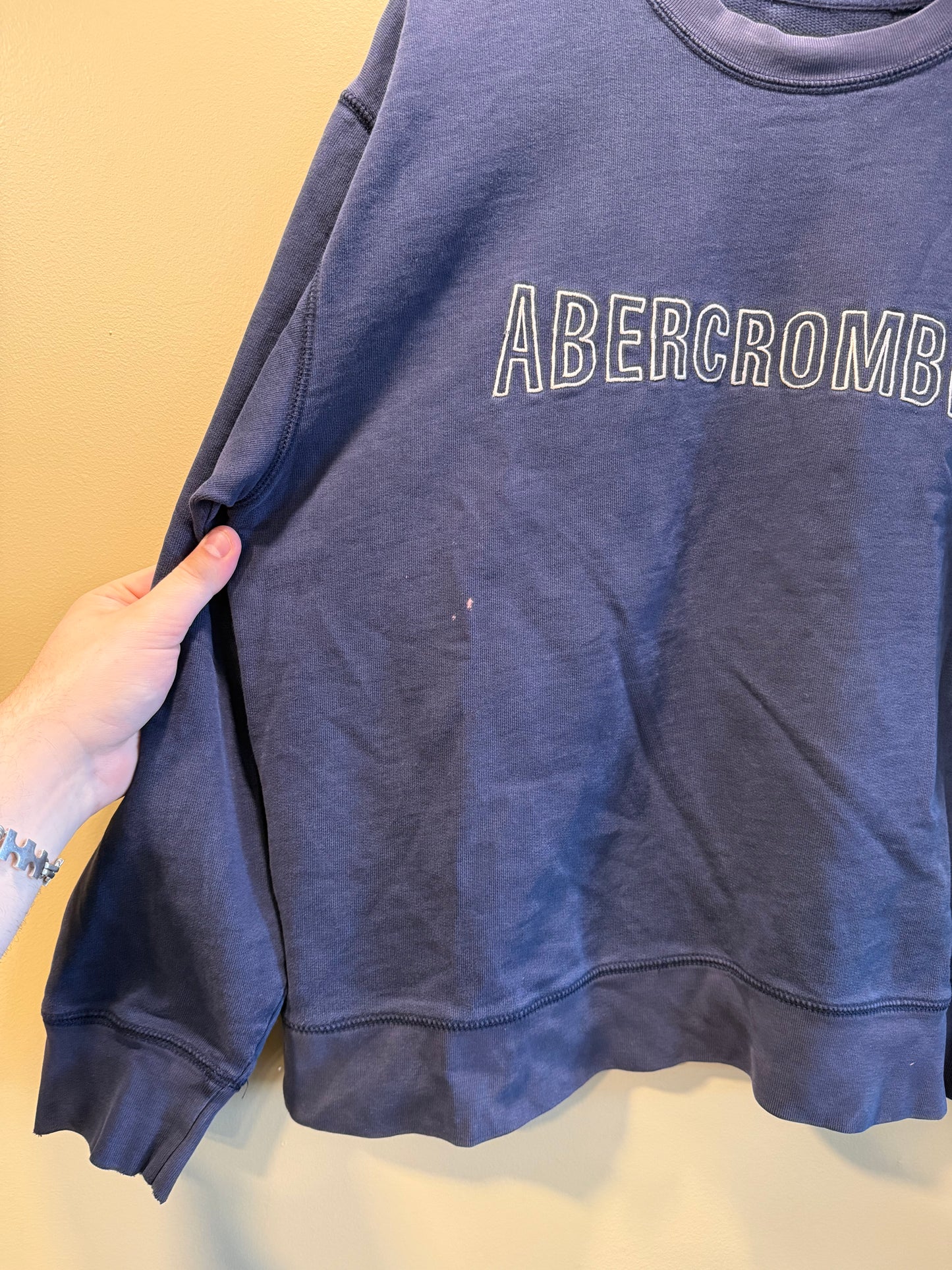 Vintage Y2K Abercrombie & Fitch Navy Blue Crewneck Sweatshirt- L