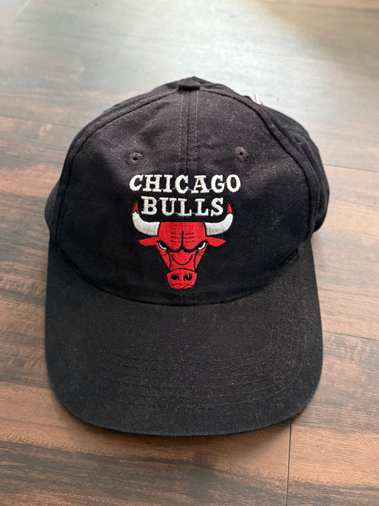 Vintage Sports Specialties Chicago Bulls Strap-Back Hat