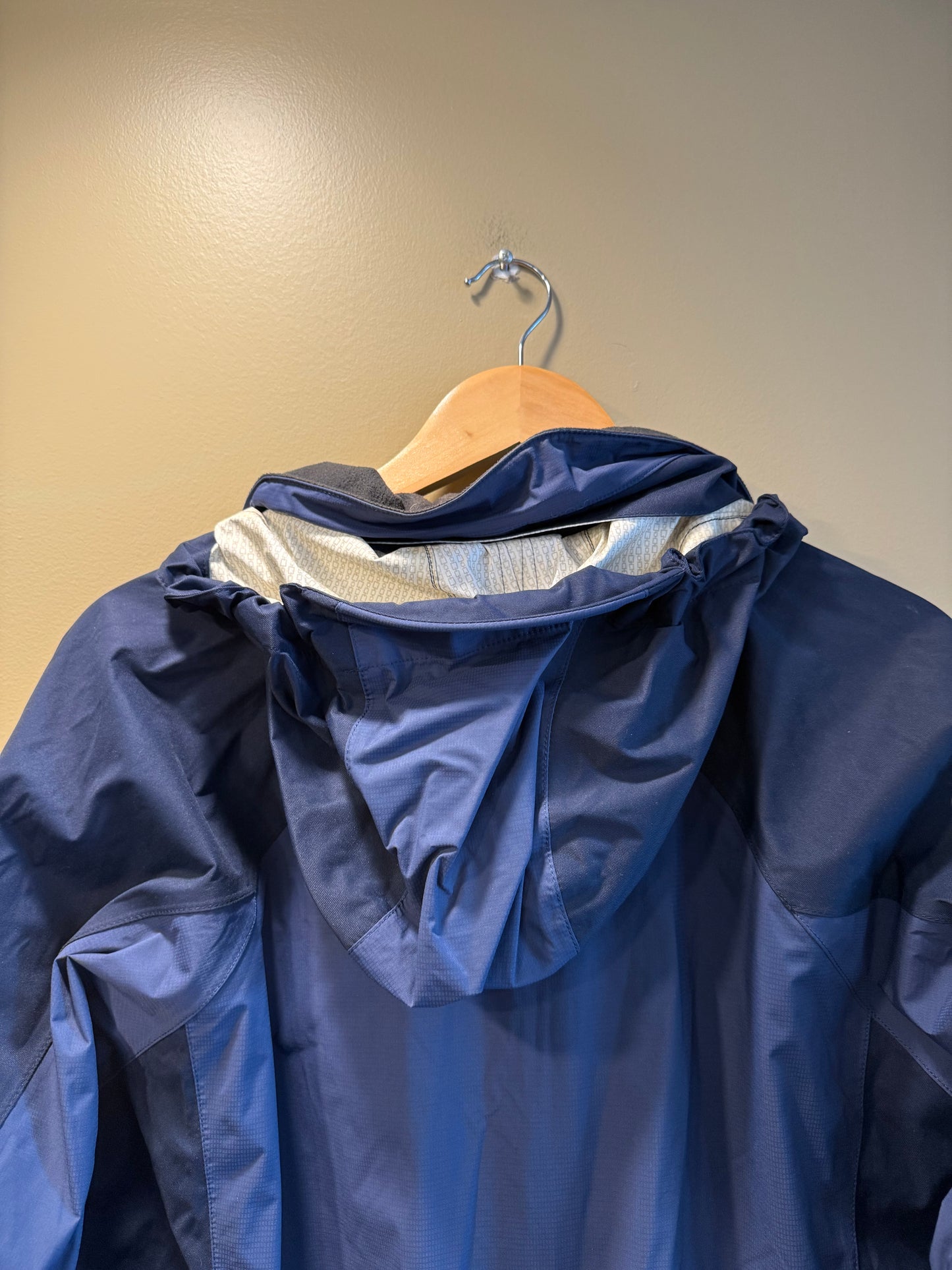 Vintage L.L. Bean Owl Navy Blue Rain Jacket- M