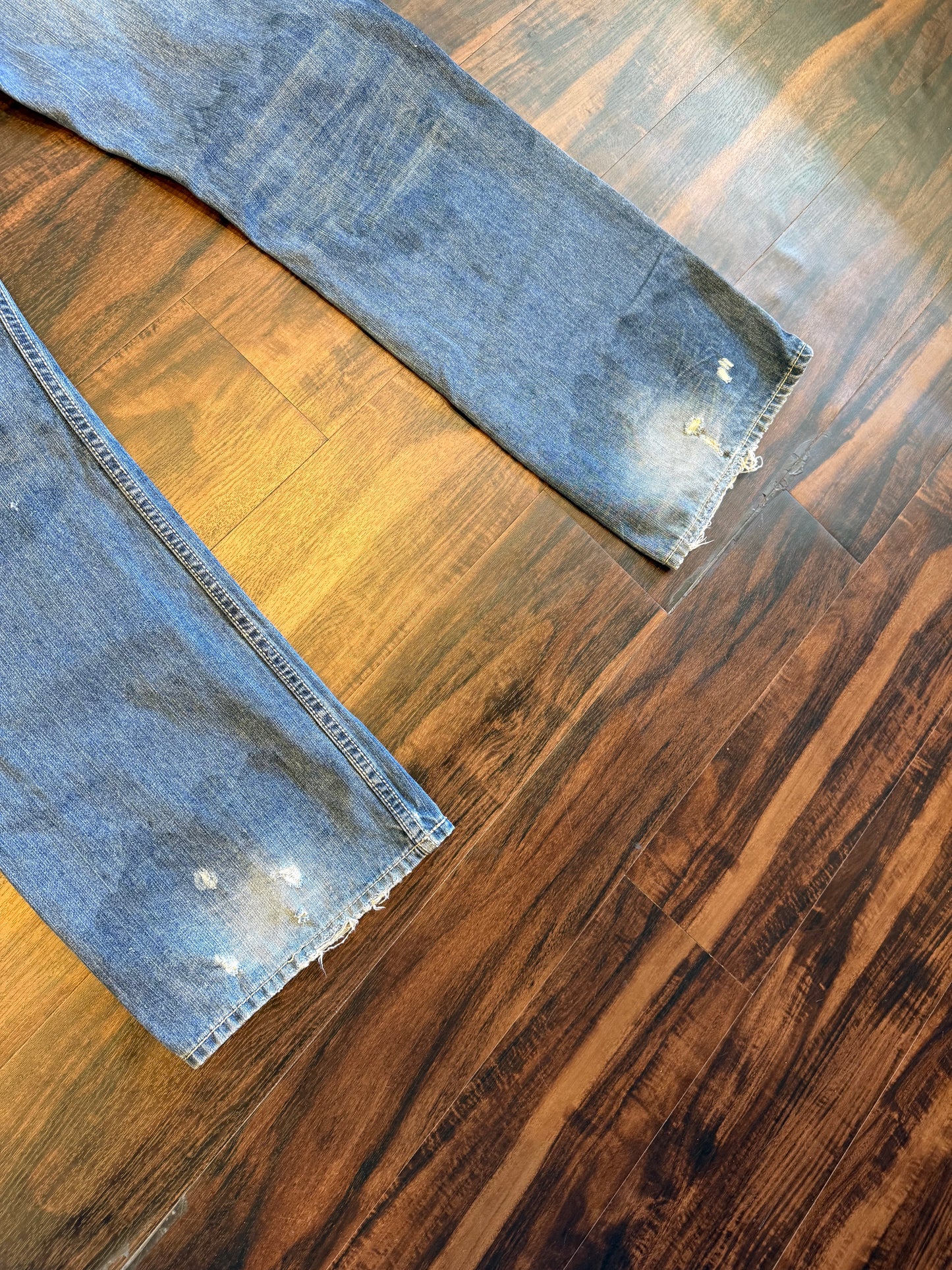 Vintage Hollywood Streetwear Boot Cut Distressed Jeans- 36x32
