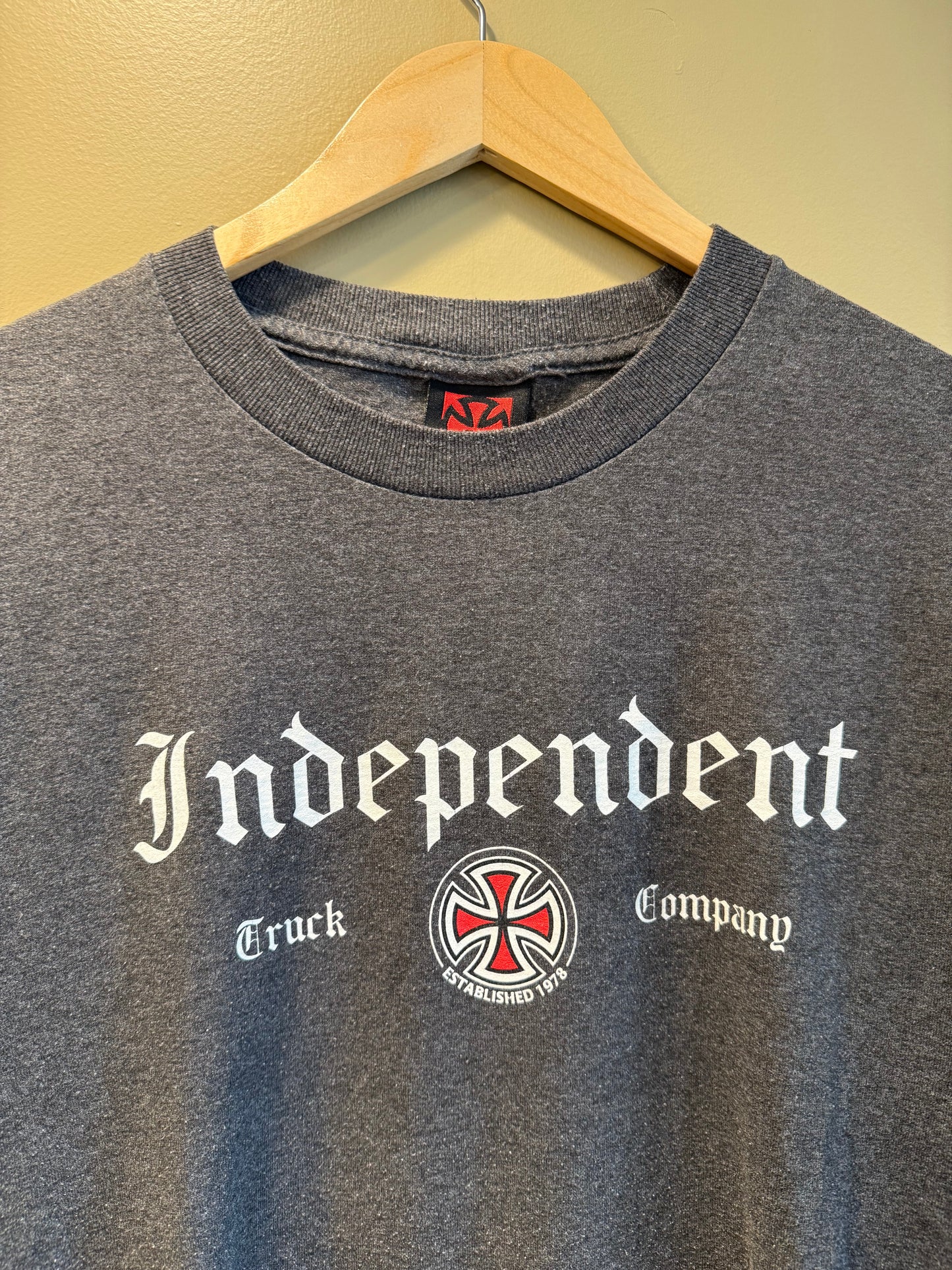 Vintage Y2K Independent Truck Company Dark Heather Gray Skateboarding T-Shirt- L