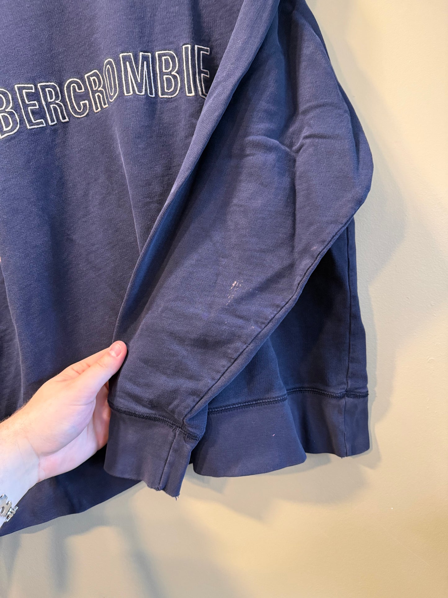 Vintage Y2K Abercrombie & Fitch Navy Blue Crewneck Sweatshirt- L