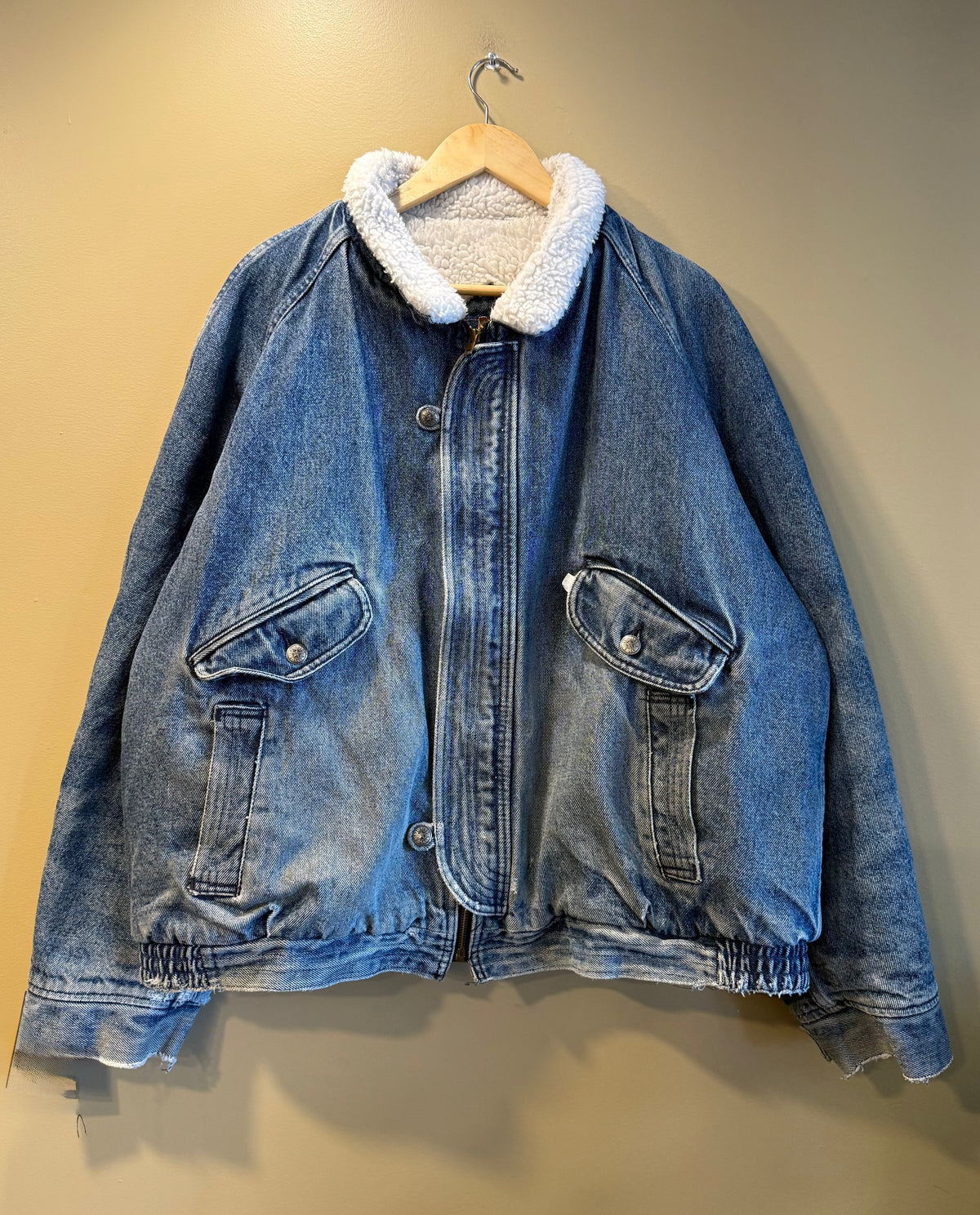 Vintage Levi’s Western Style Sherpa Lined Denim Jacket- XL