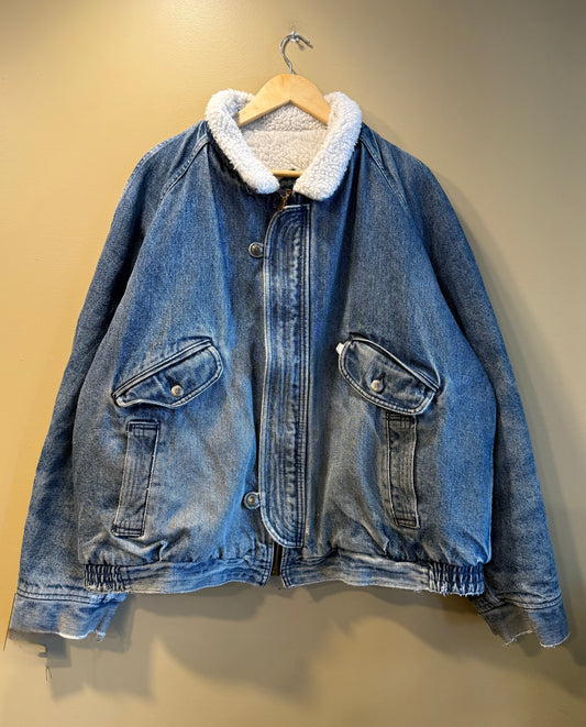 Vintage Levi’s Western Style Sherpa Lined Denim Jacket- XL