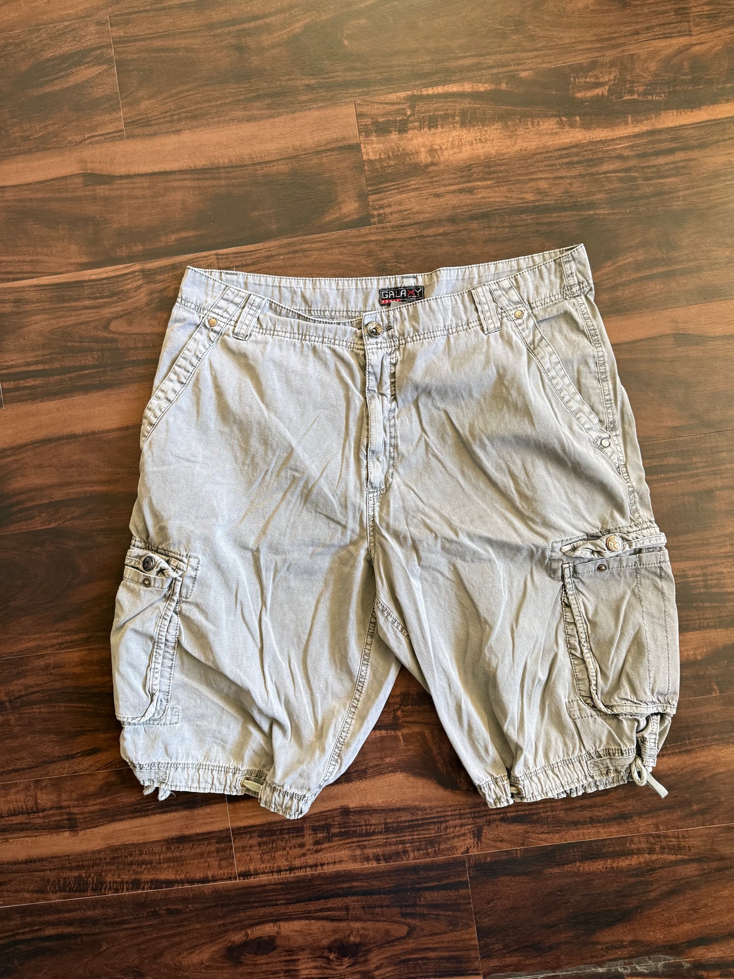 Vintage Y2K Galaxy Gray Baggy Cargo Shorts- 40