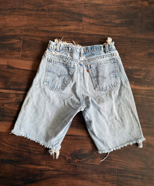 Vintage Levi’s Orange Tab Distressed Light Wash Denim Jean Shorts- 26