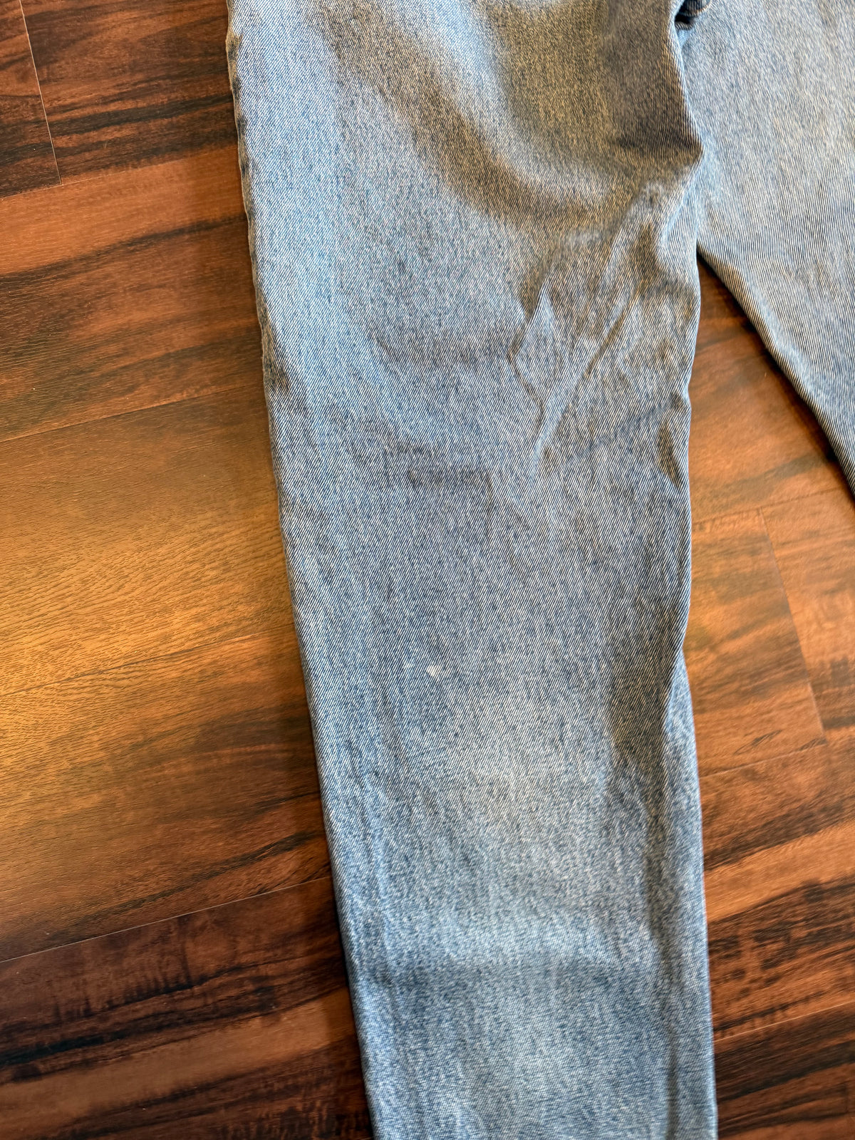 Vintage Levi’s 550 Orange Tab Light Wash Denim Jeans- 34x32