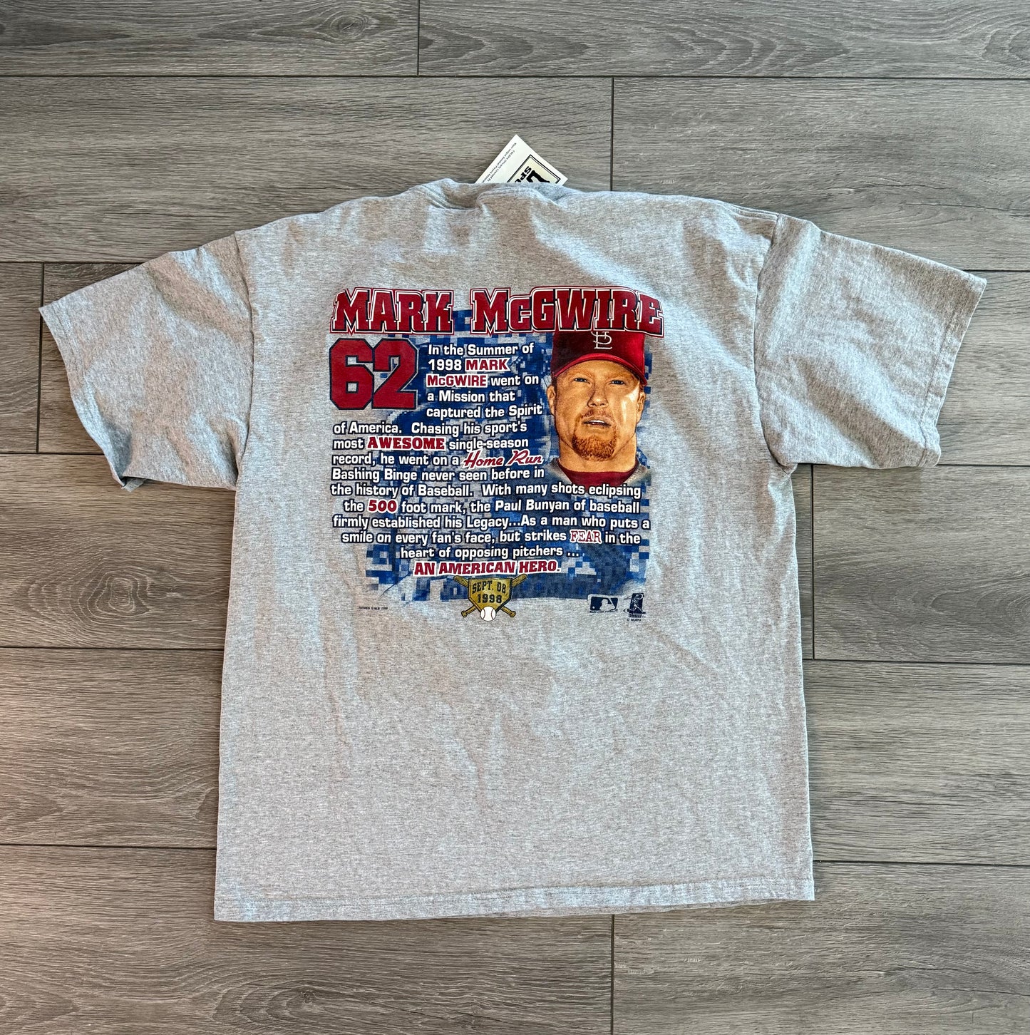 Vintage NWT Mark McGwire Home Run Record Double Sided St. Louis Cardinals MLB T-Shirt- XL