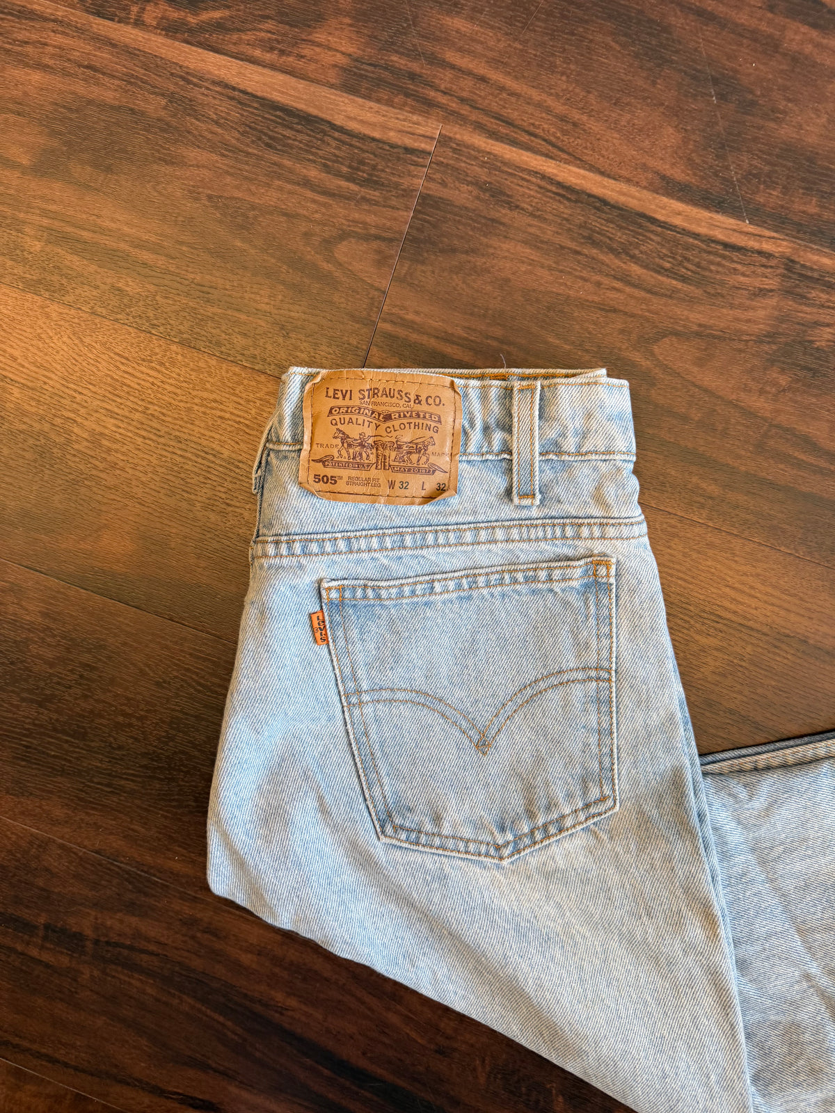 Vintage Levi’s 505 Orange Tab Light Wash Denim Jeans- 32x33