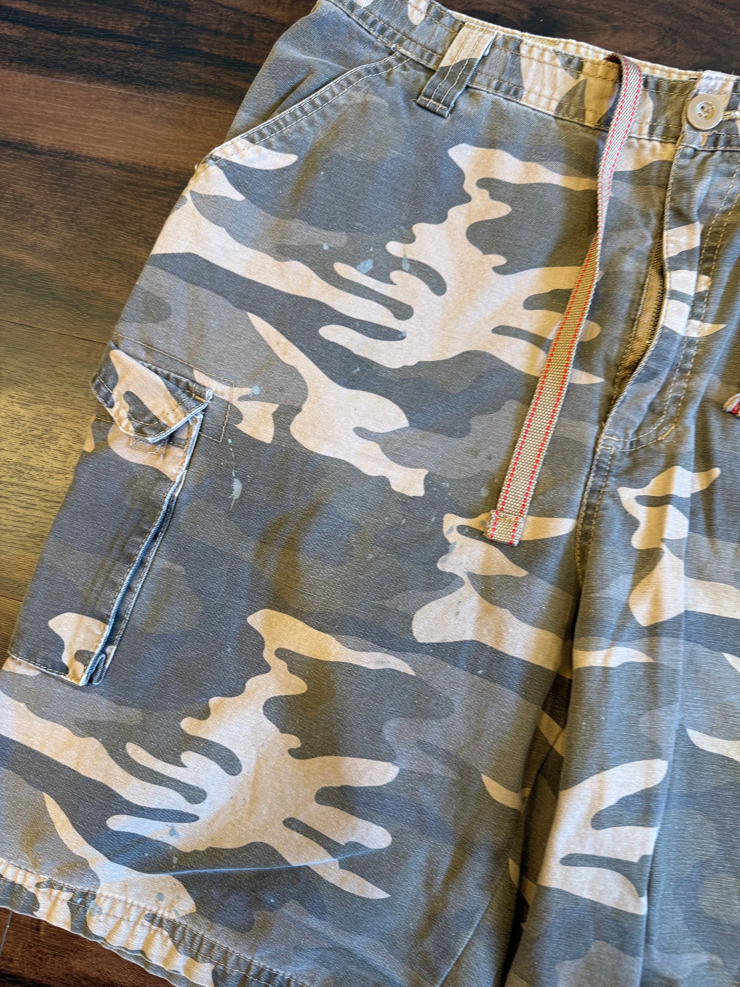Vintage Rugged Wear Camouflage Cargo Shorts- 34