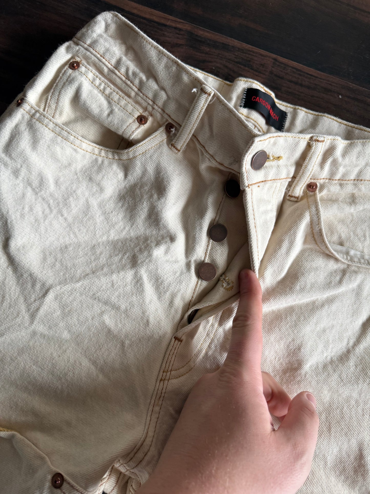 Carson Wach White Double Knee Button-Fly Denim Jean Shorts- 30