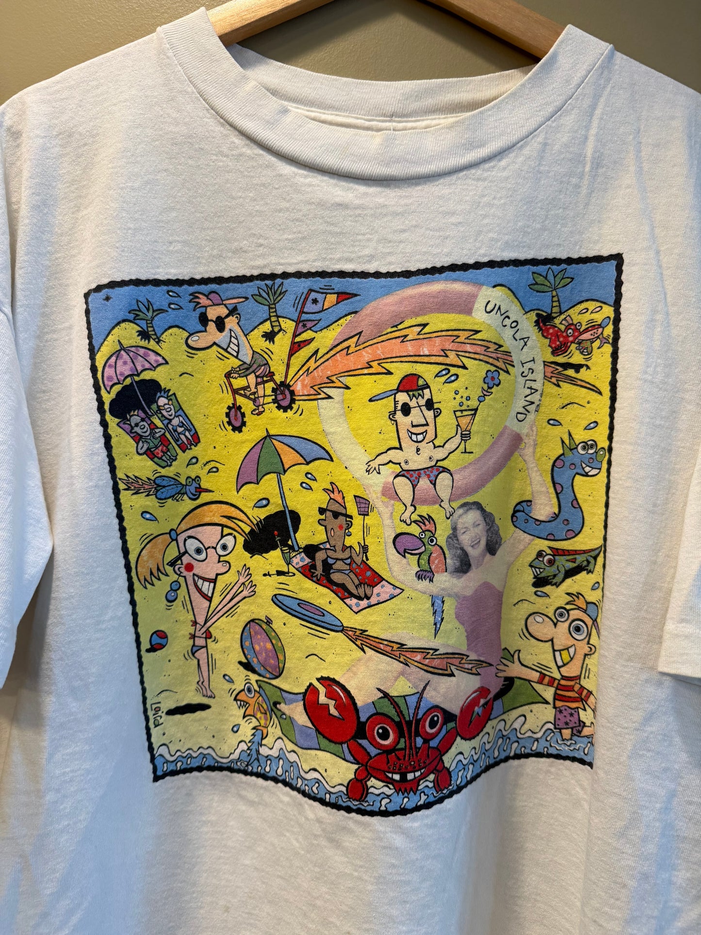 Vintage 7 Up Uncola Island Surfer Art T-Shirt- XL